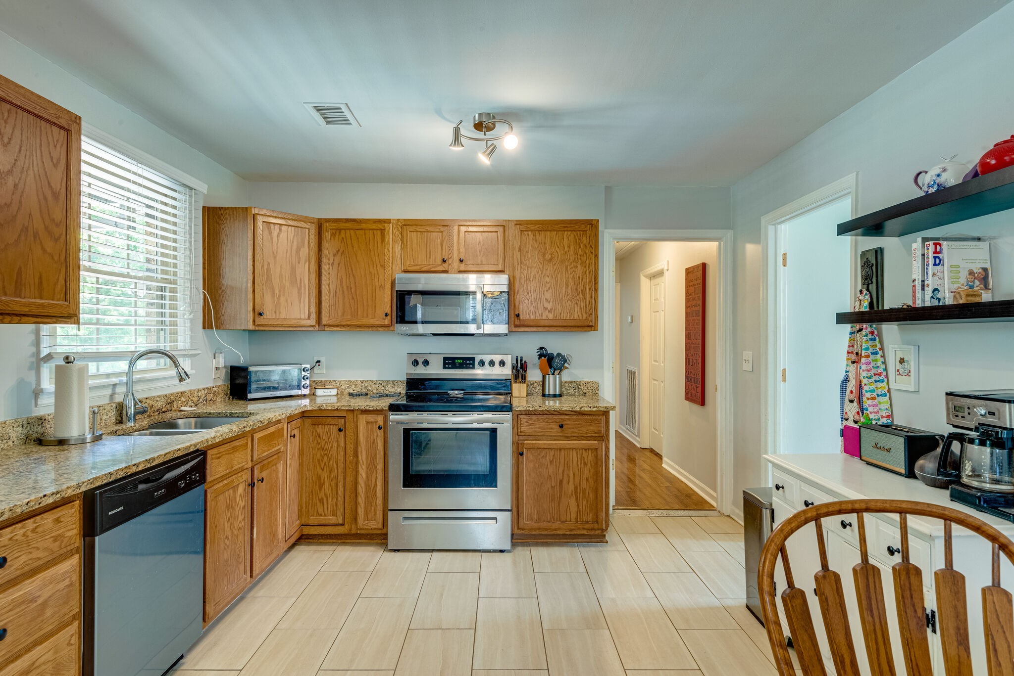 853 Oakwood Terrace Dr