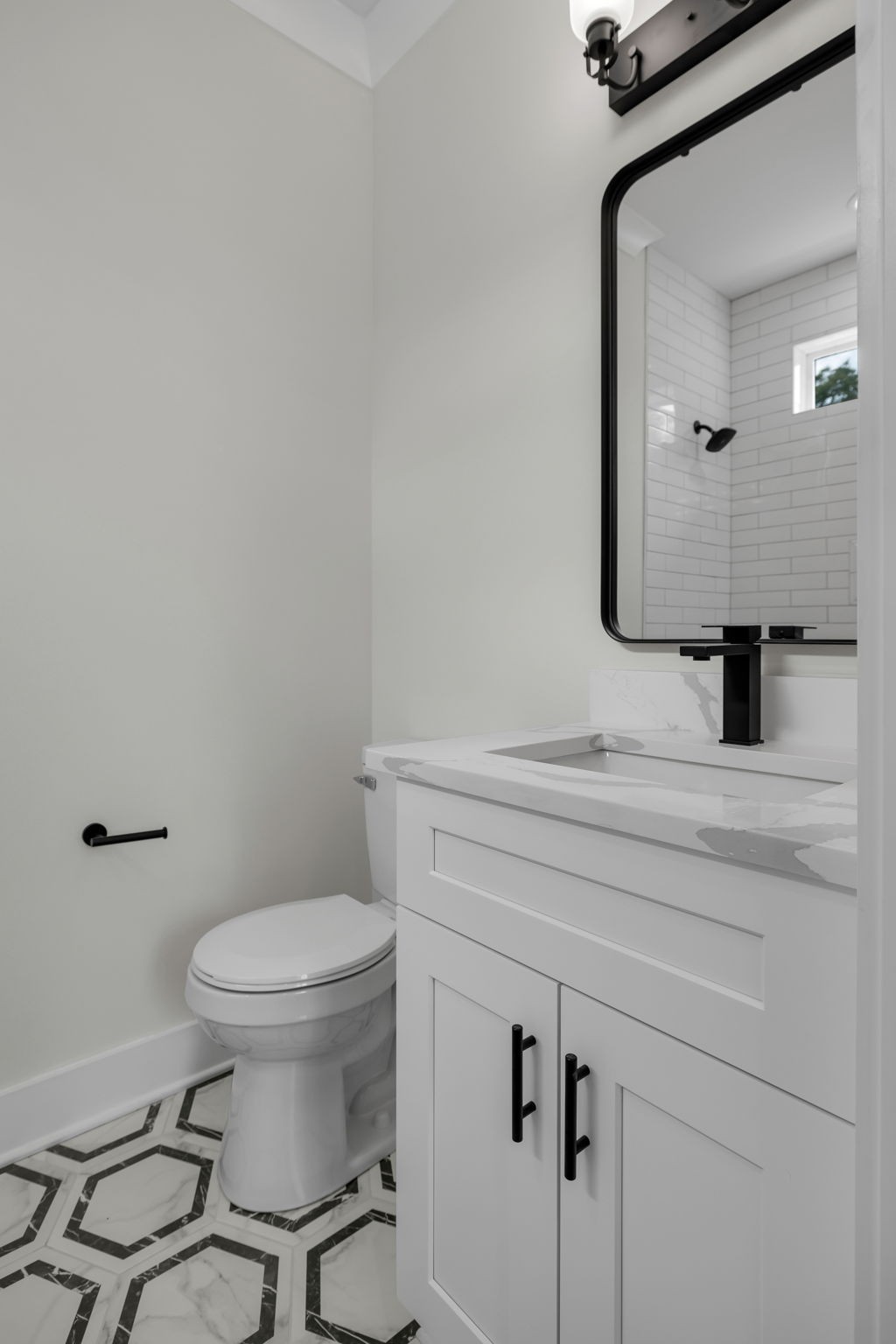 914 Elvira Ave Unit: B