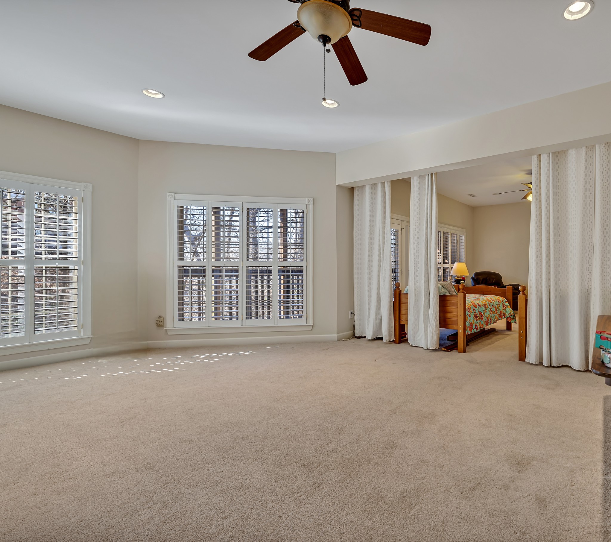 307 Riverstone Blvd