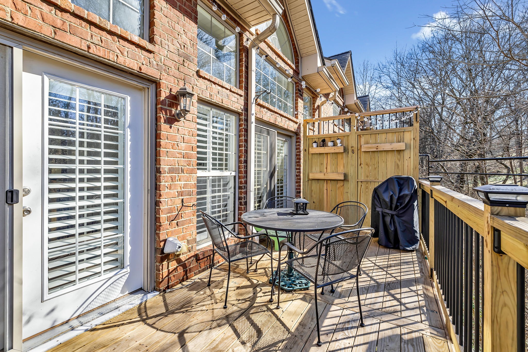 307 Riverstone Blvd