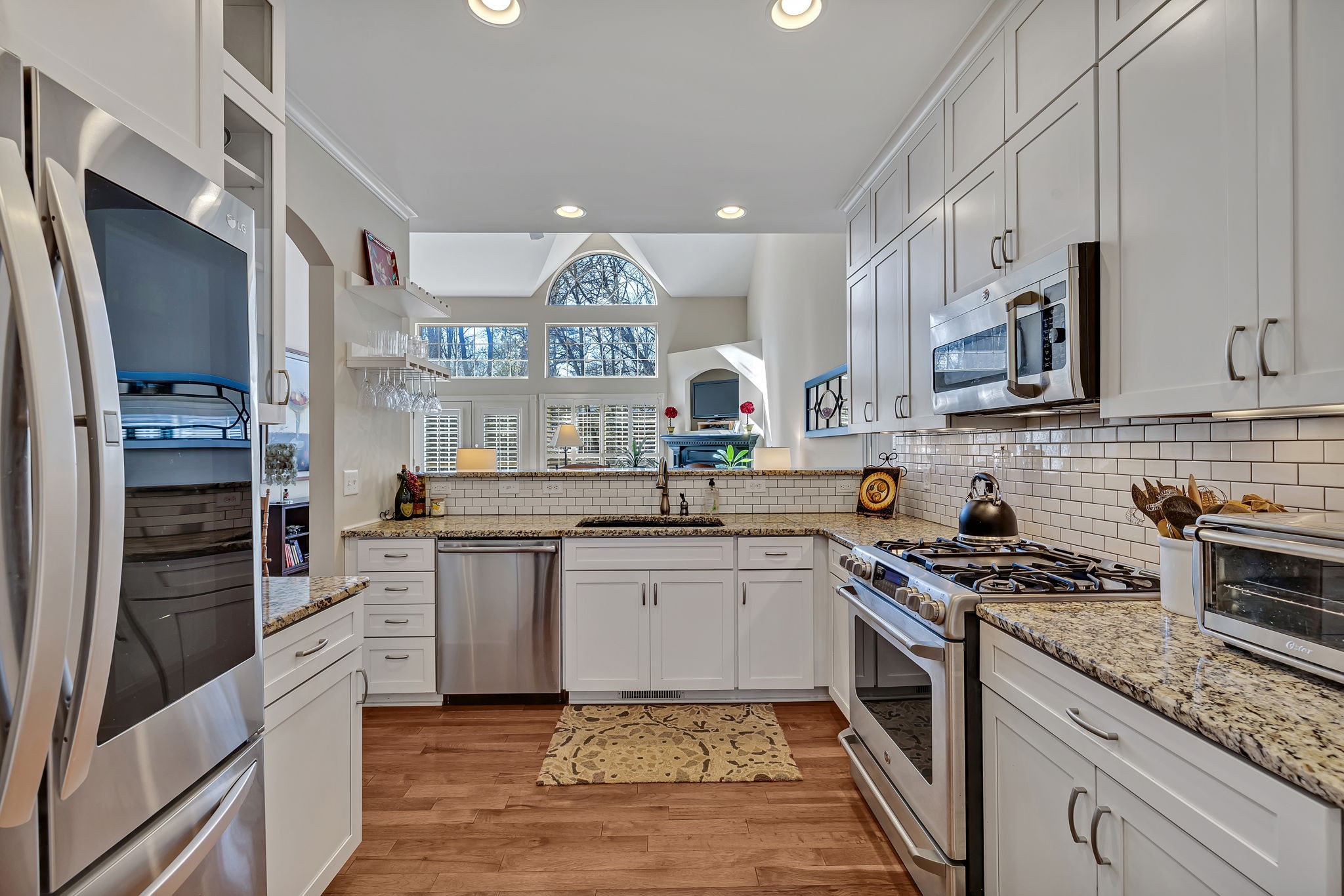 307 Riverstone Blvd