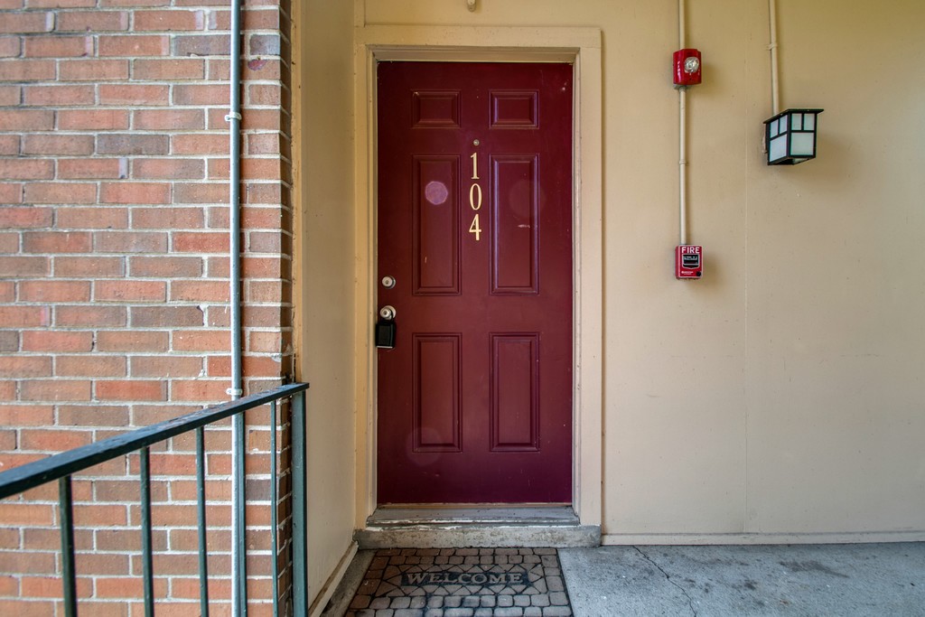 515 Basswood Ave Unit: 104