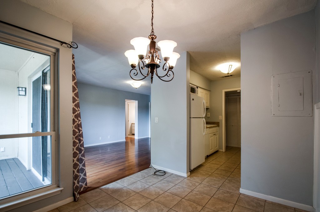 515 Basswood Ave Unit: 104