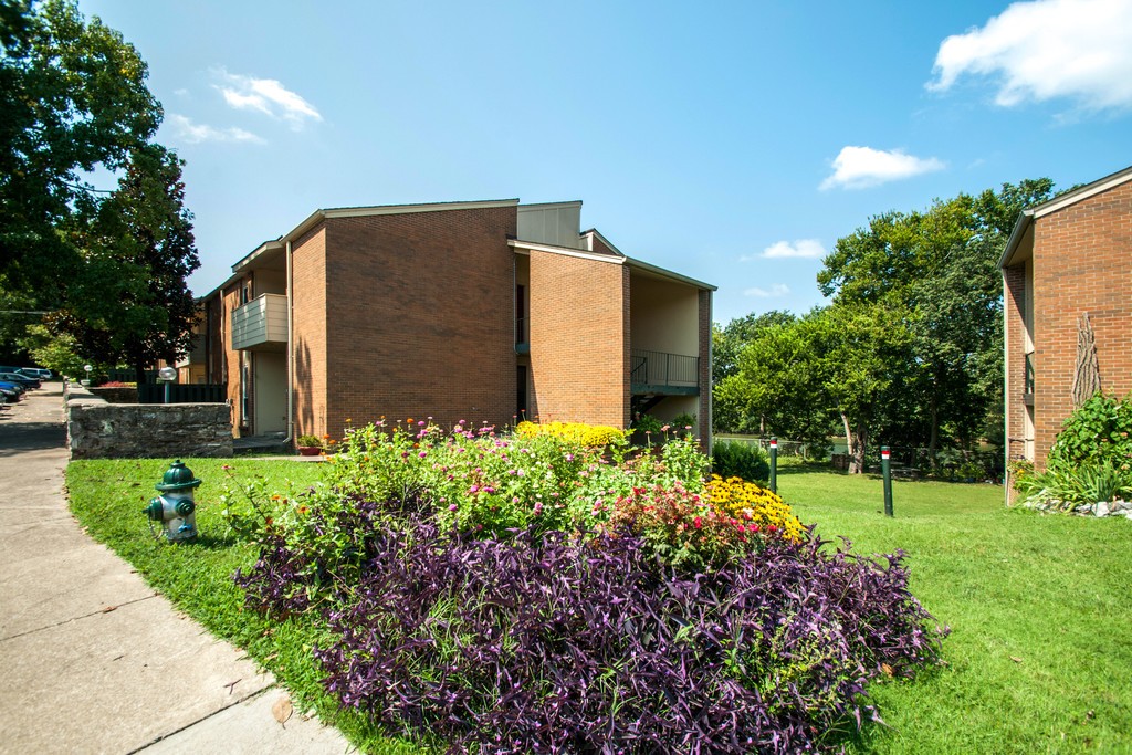 515 Basswood Ave Unit: 104