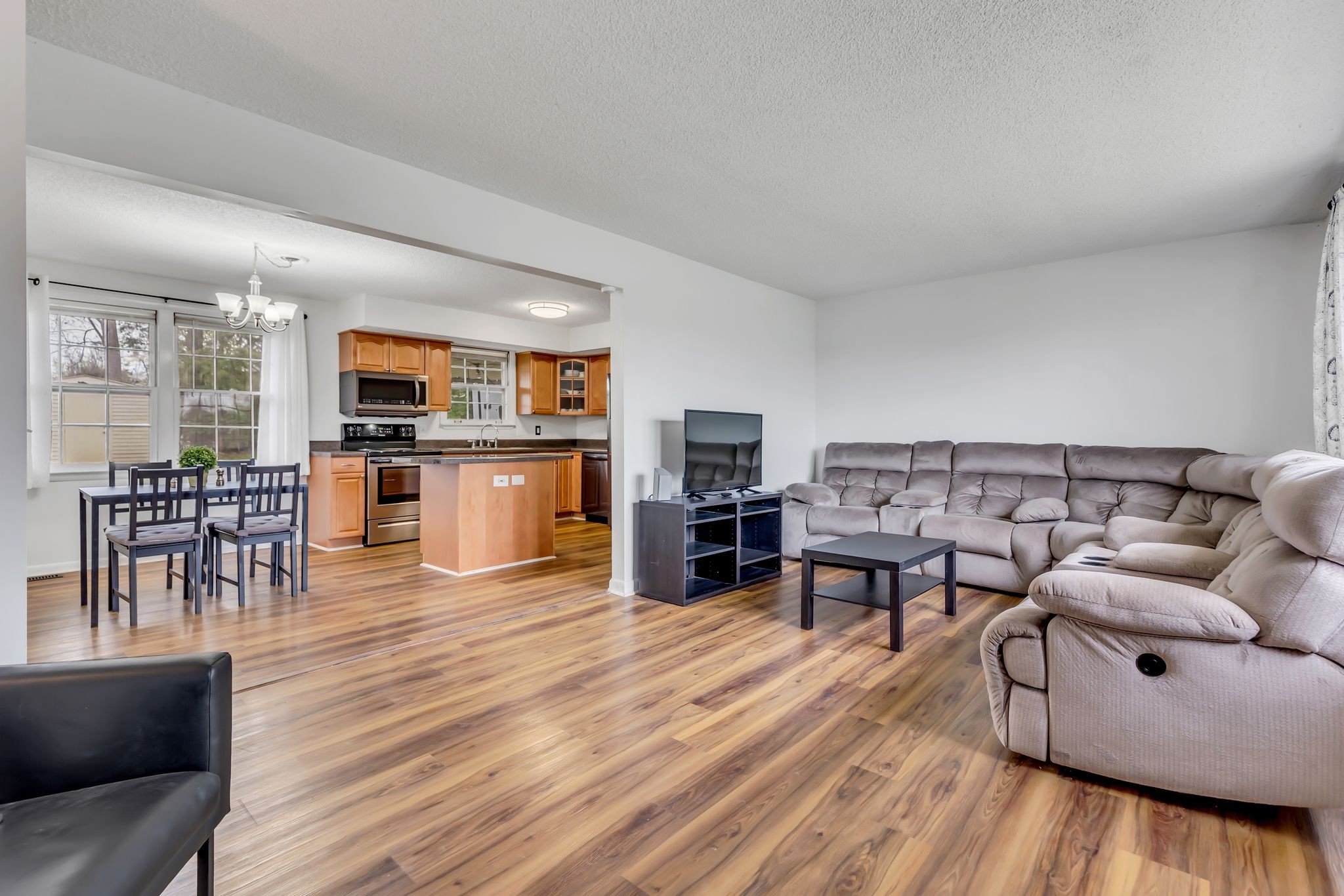216 Bass Dr