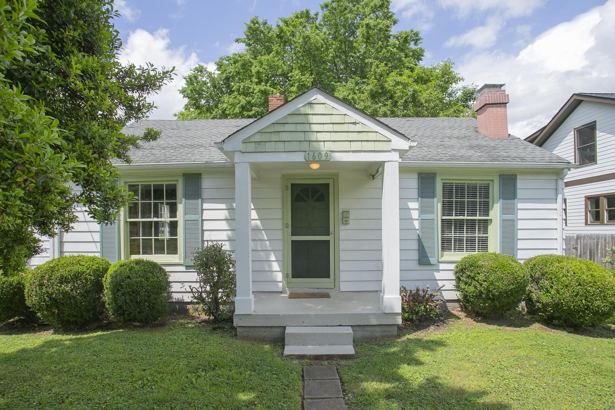 1609 Gartland Ave