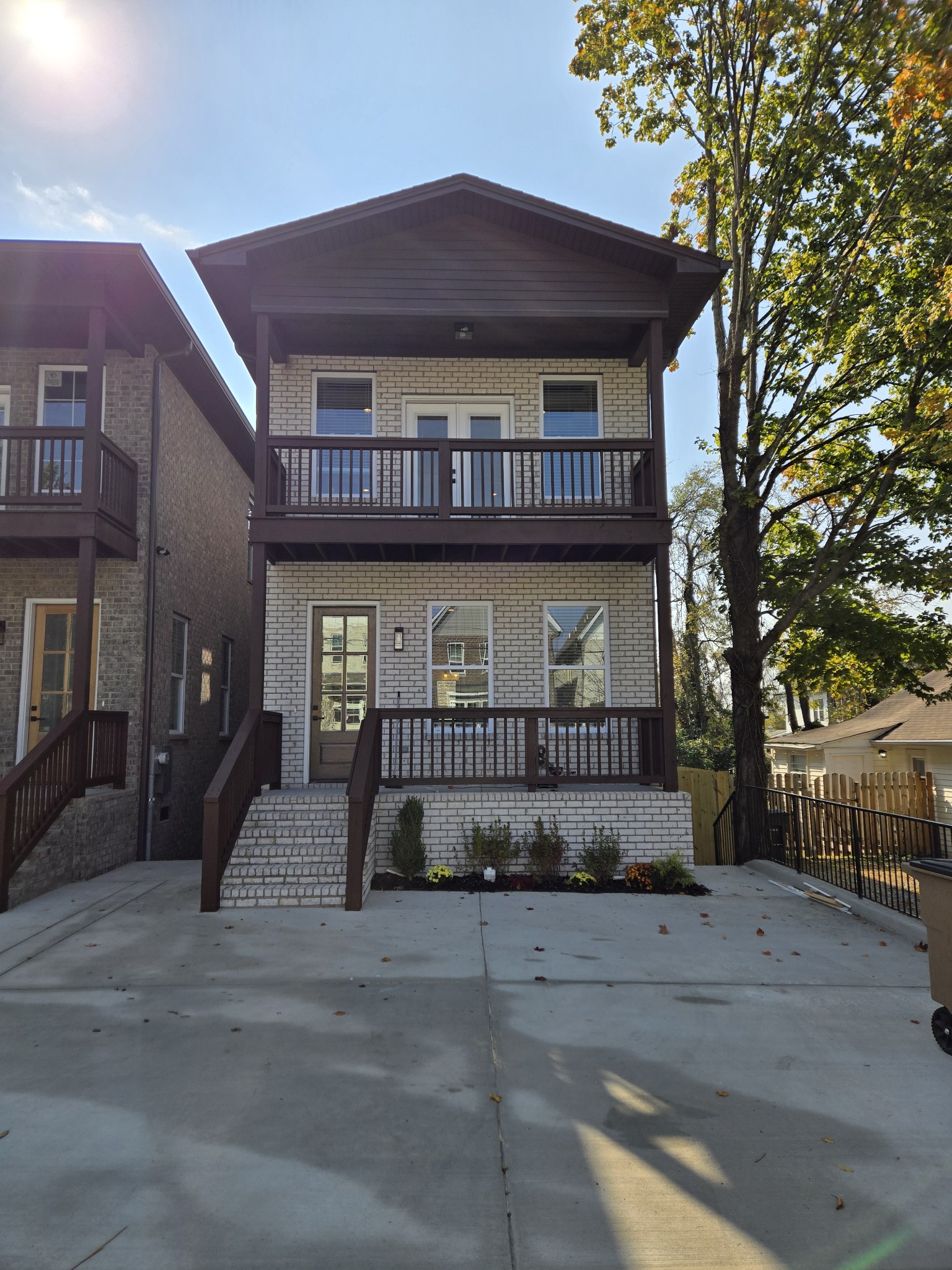 906A Elvira Ave