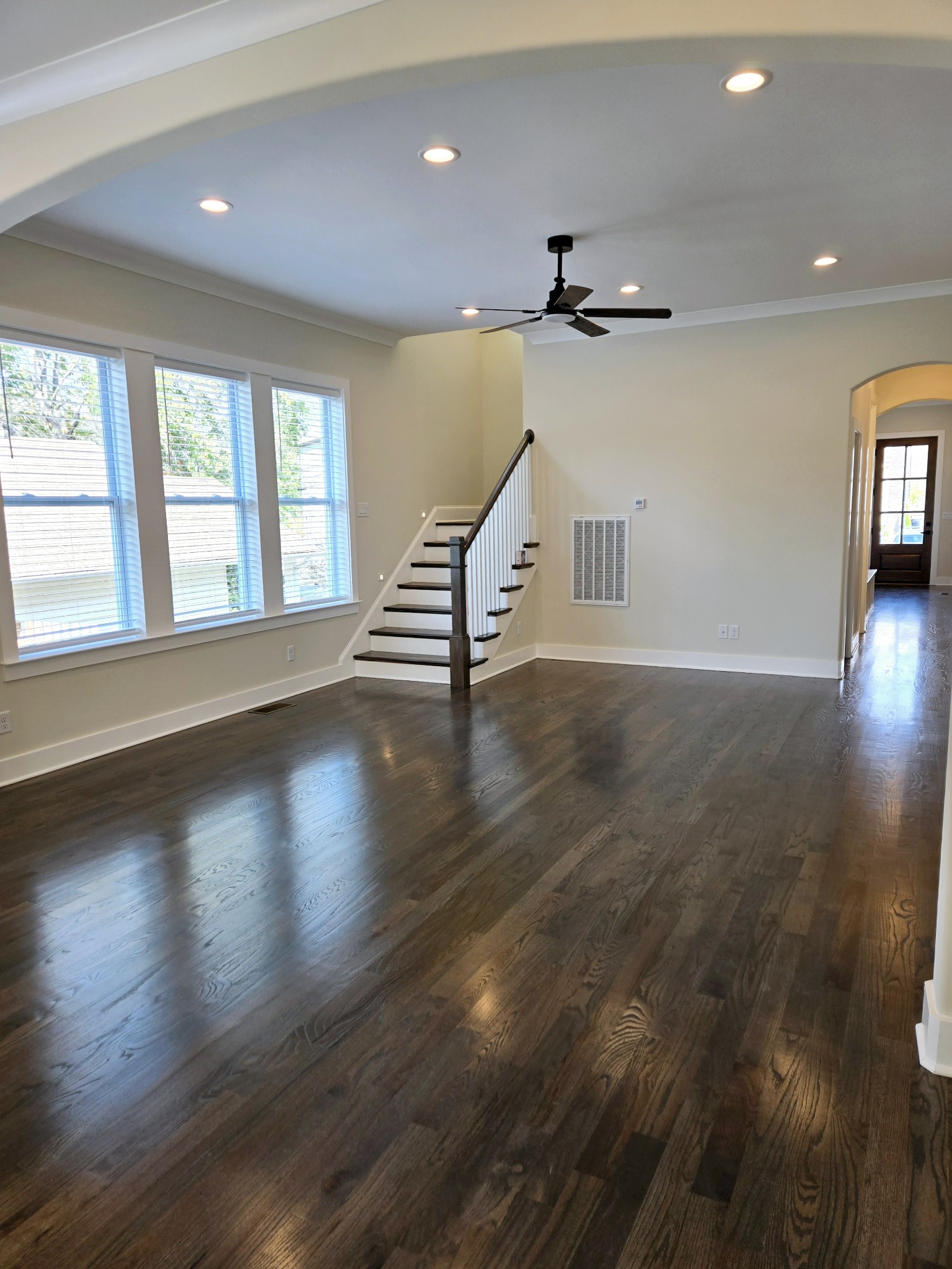 906A Elvira Ave