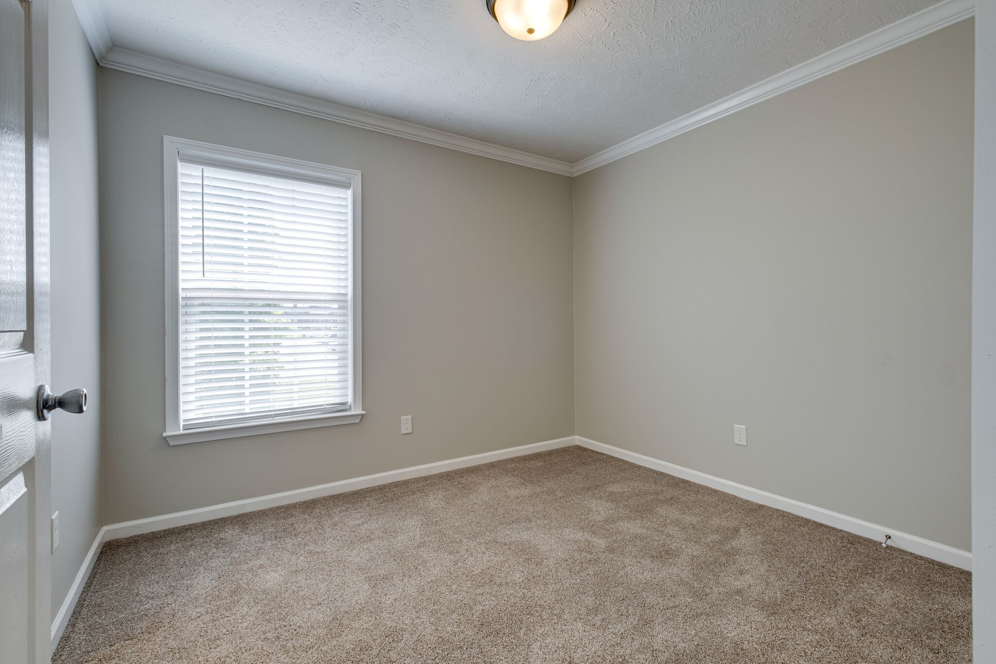 326 Stewarts Landing Cir