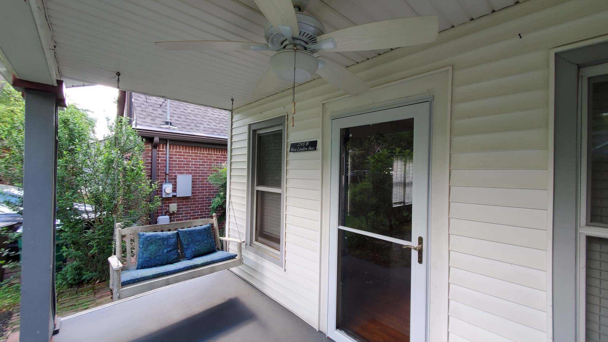 2707B W Linden Ave