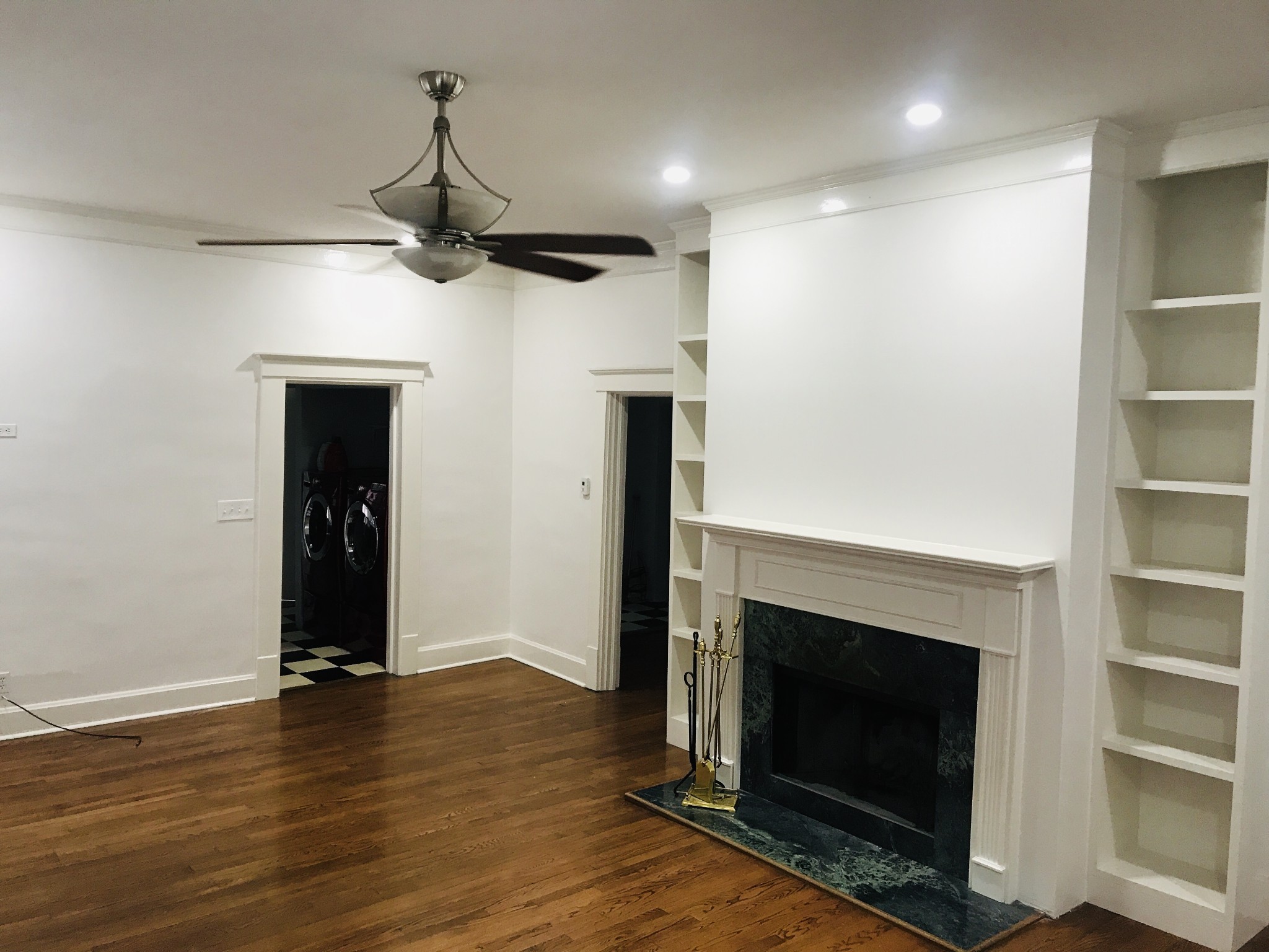 2707B W Linden Ave