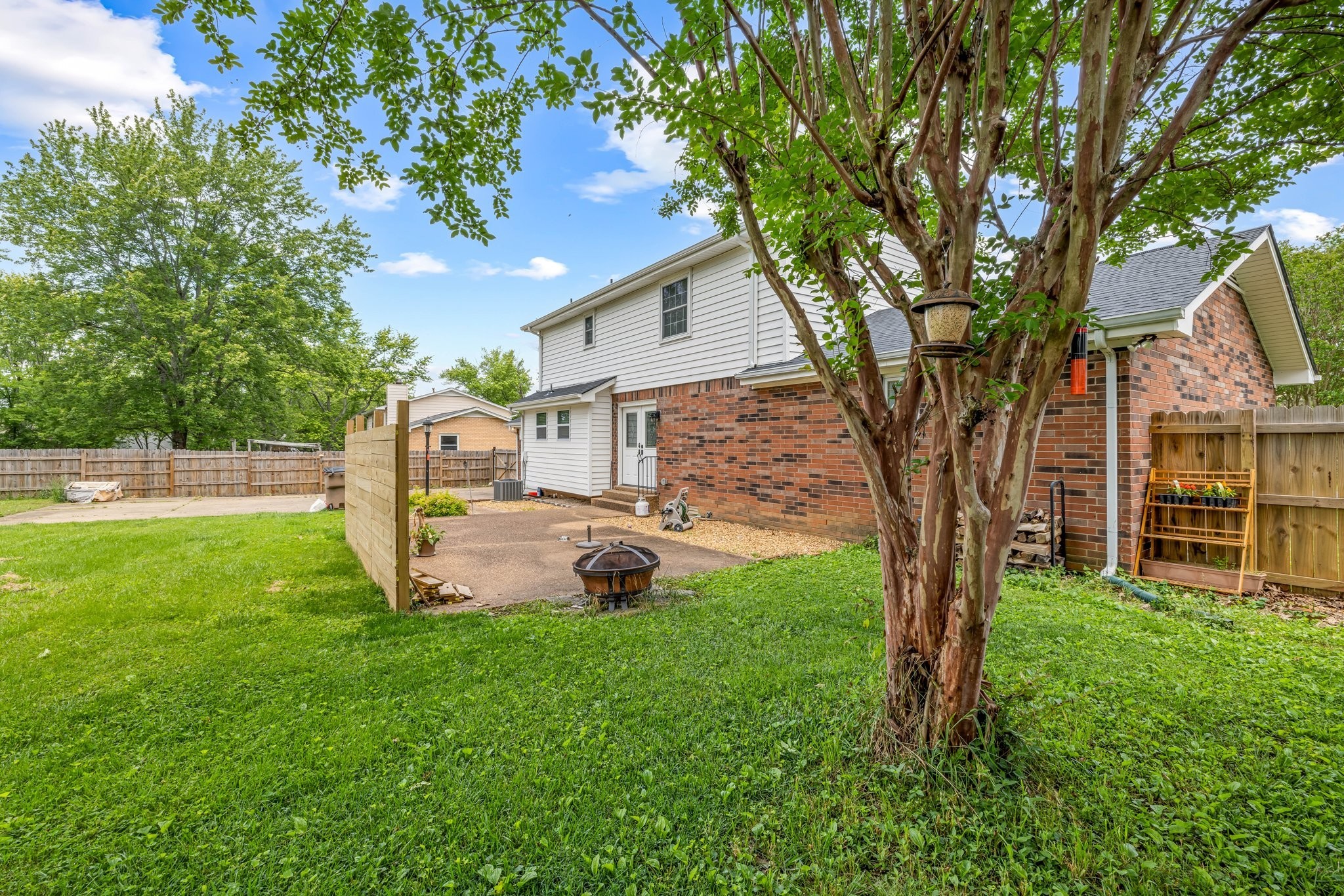 3800 Priest Lake Dr