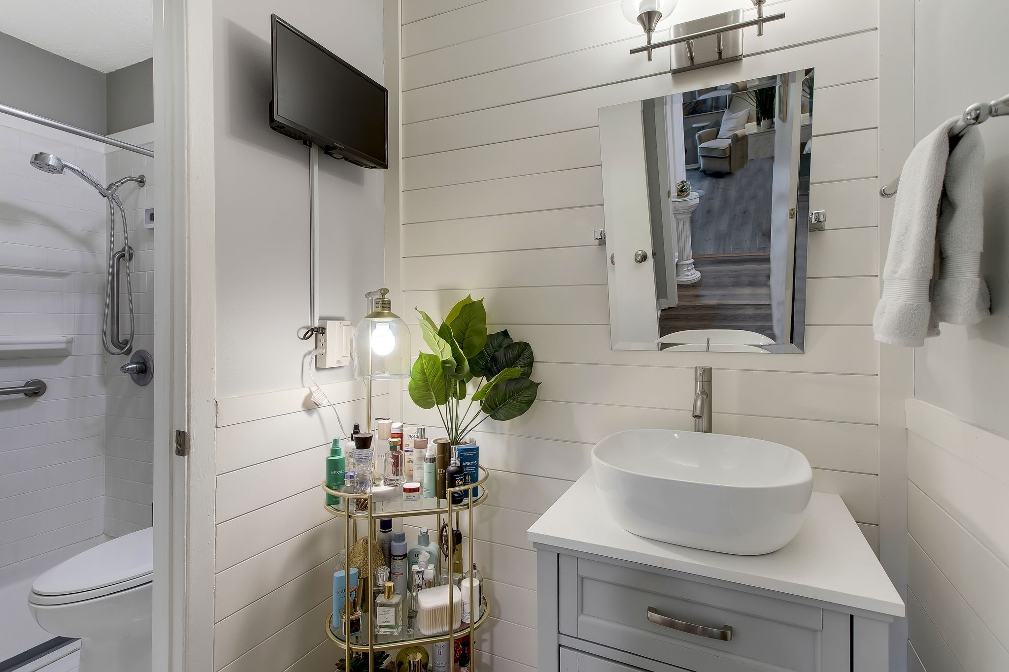 515 Basswood Ave Unit: 69