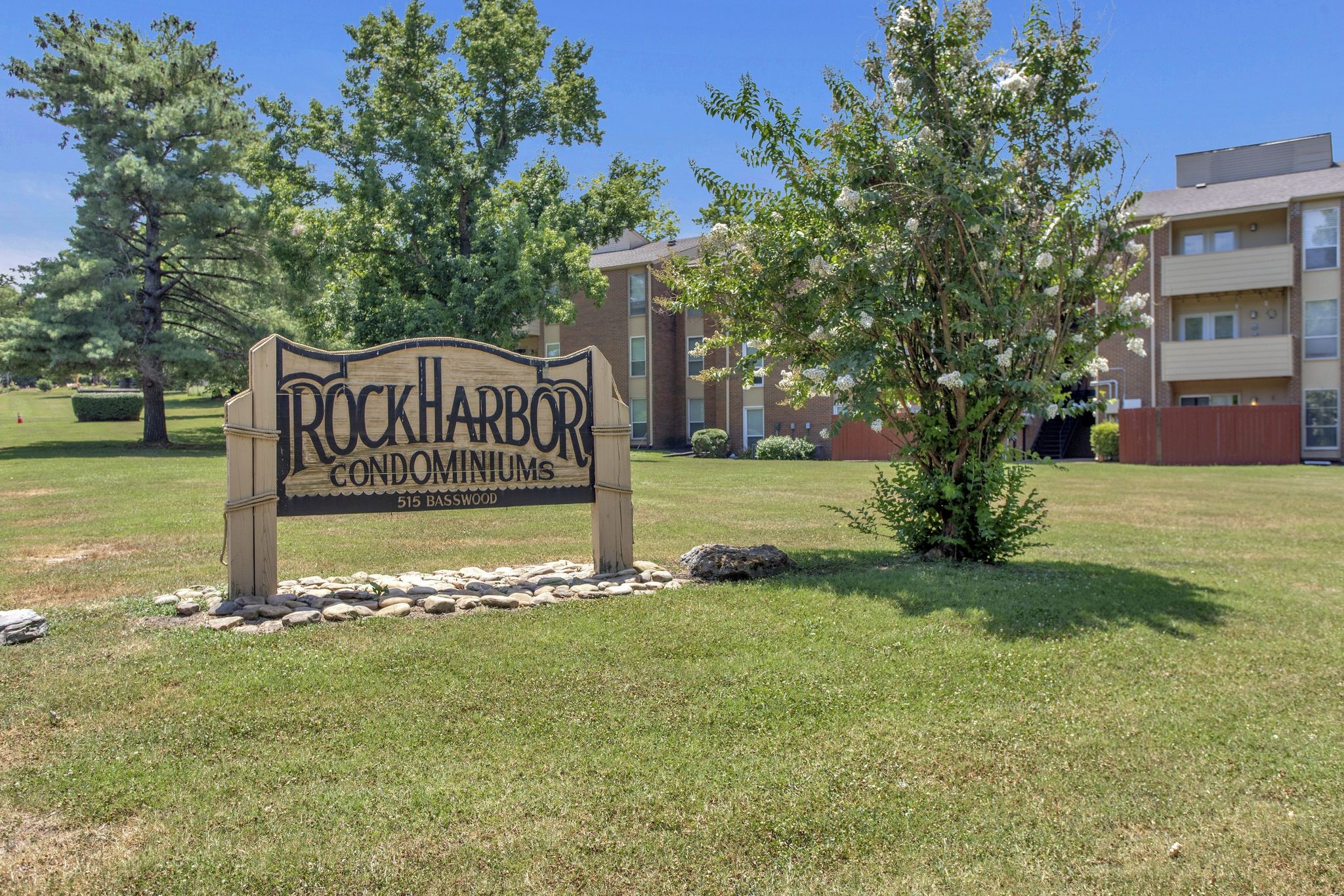 515 Basswood Ave Unit: 69