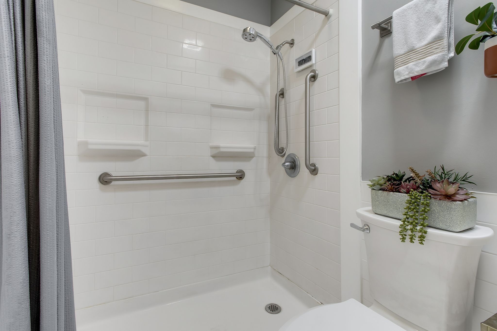 515 Basswood Ave Unit: 69