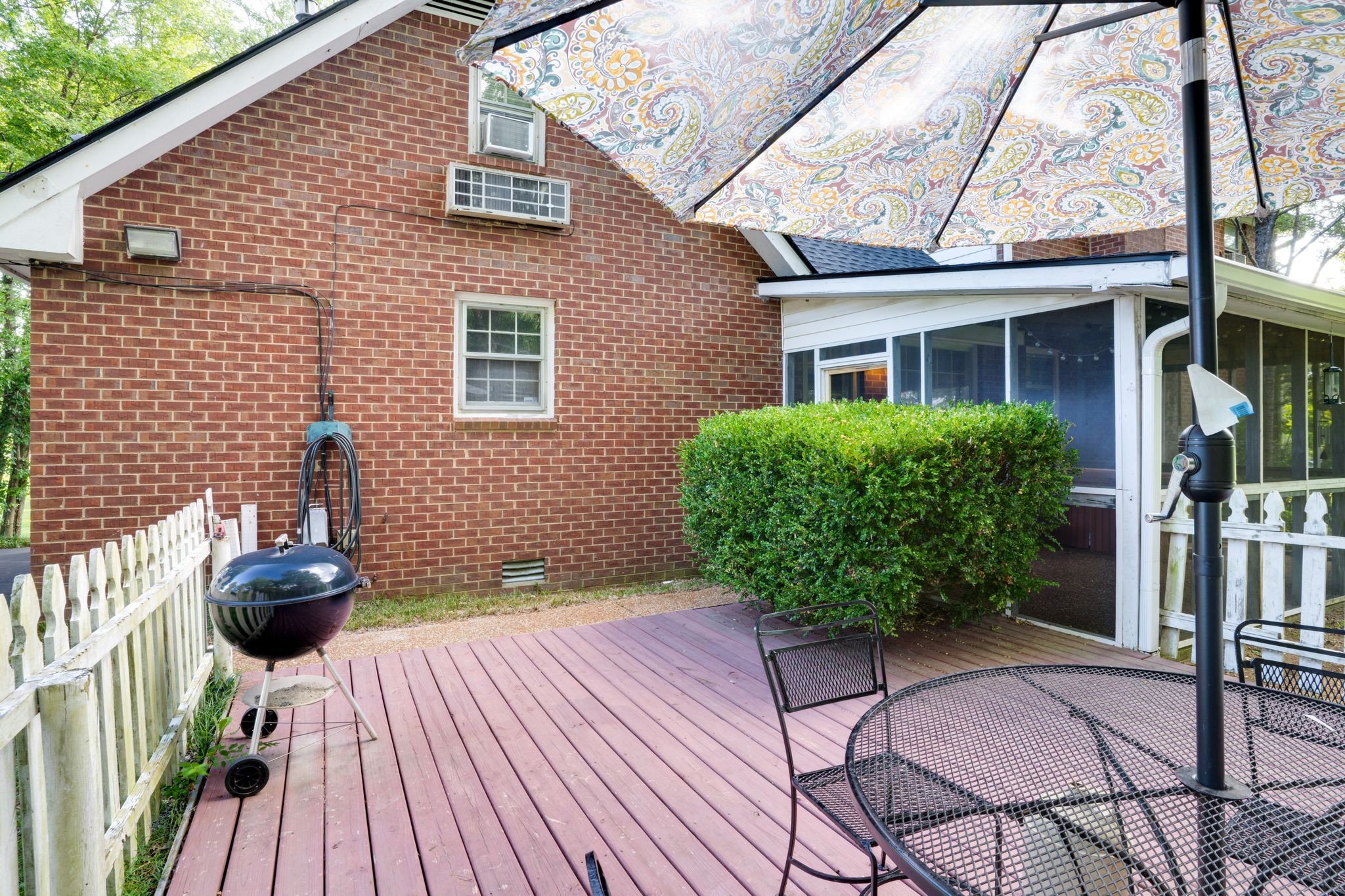 1027 Moncrief Cir