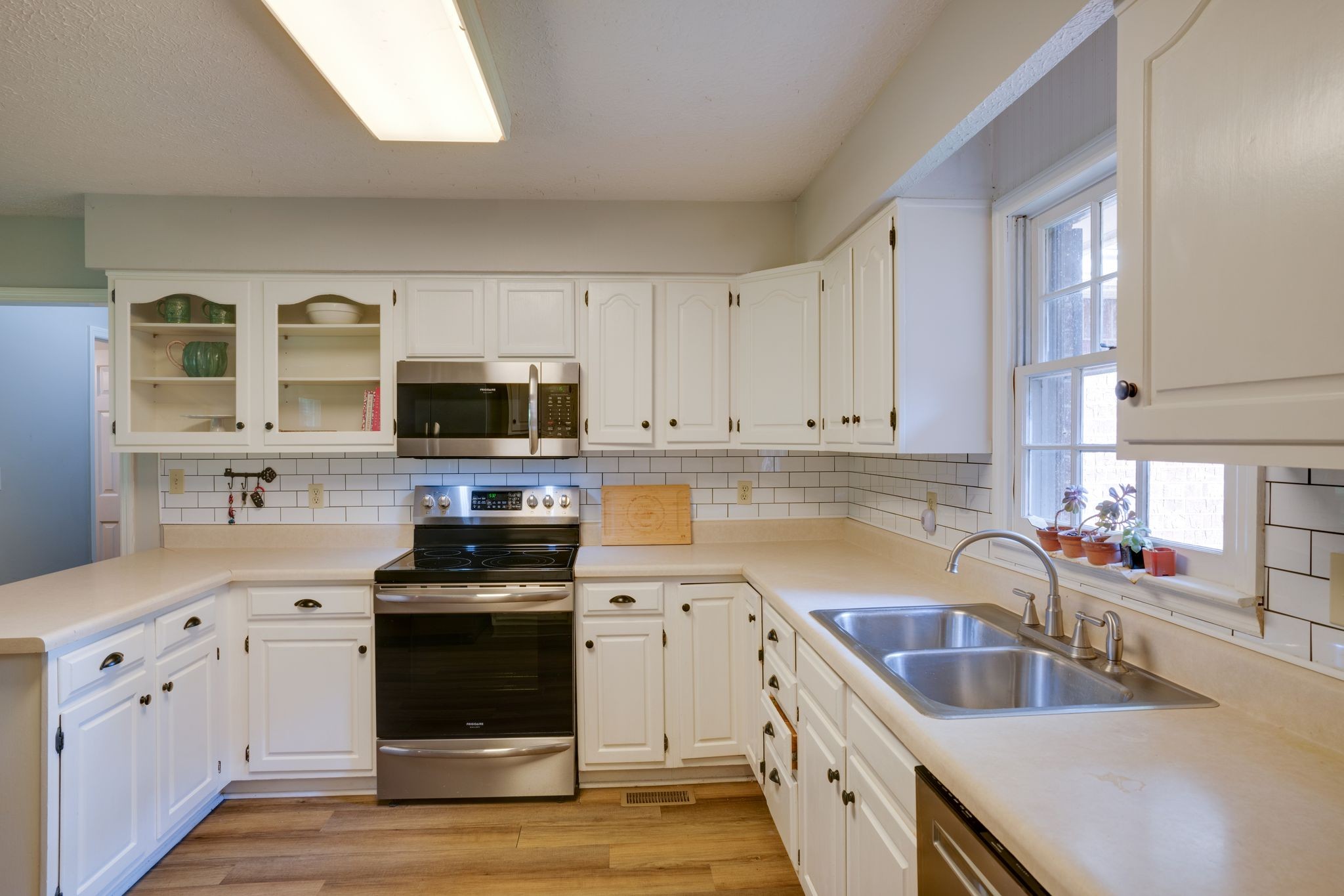 1027 Moncrief Cir
