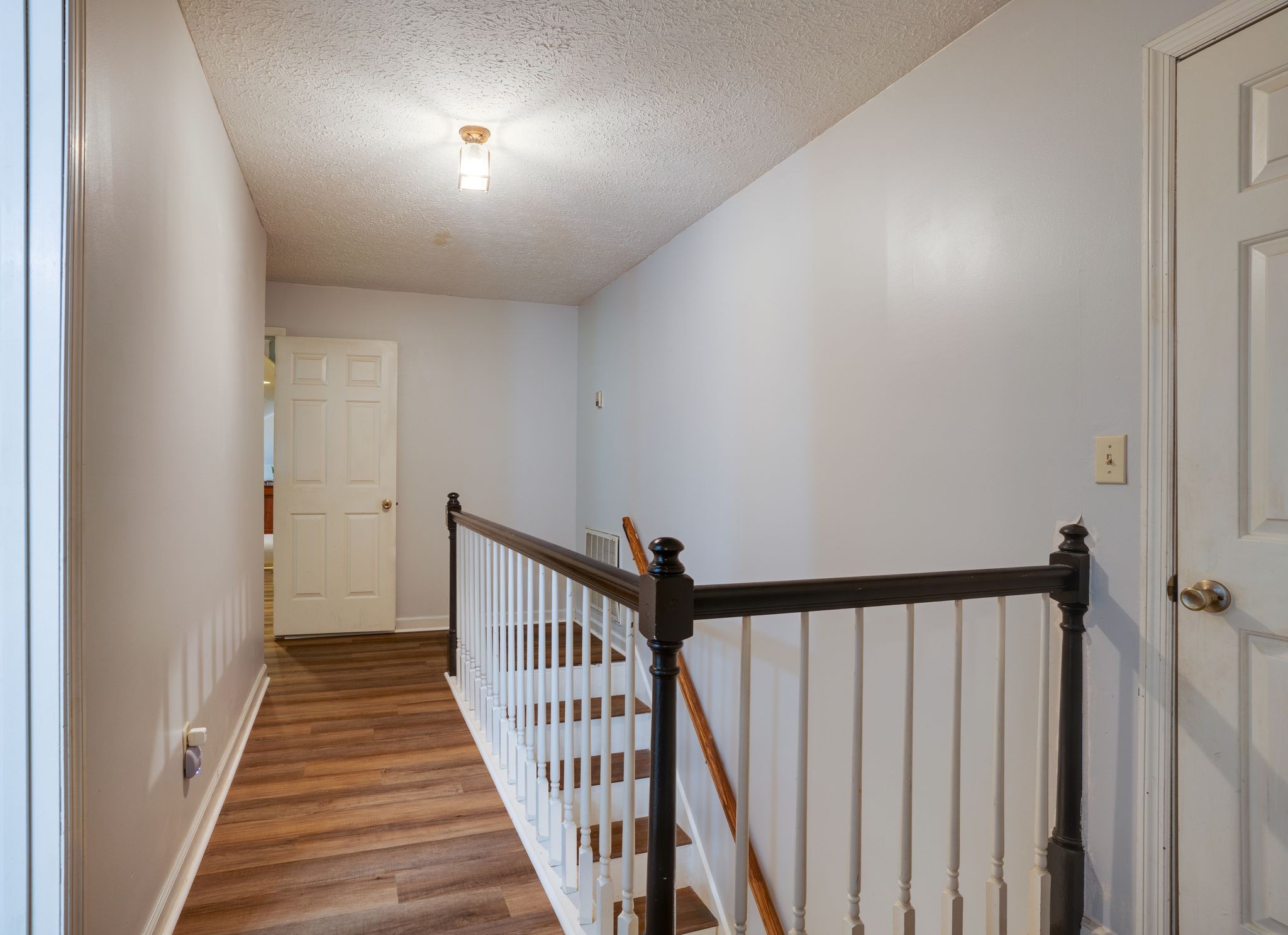 1027 Moncrief Cir