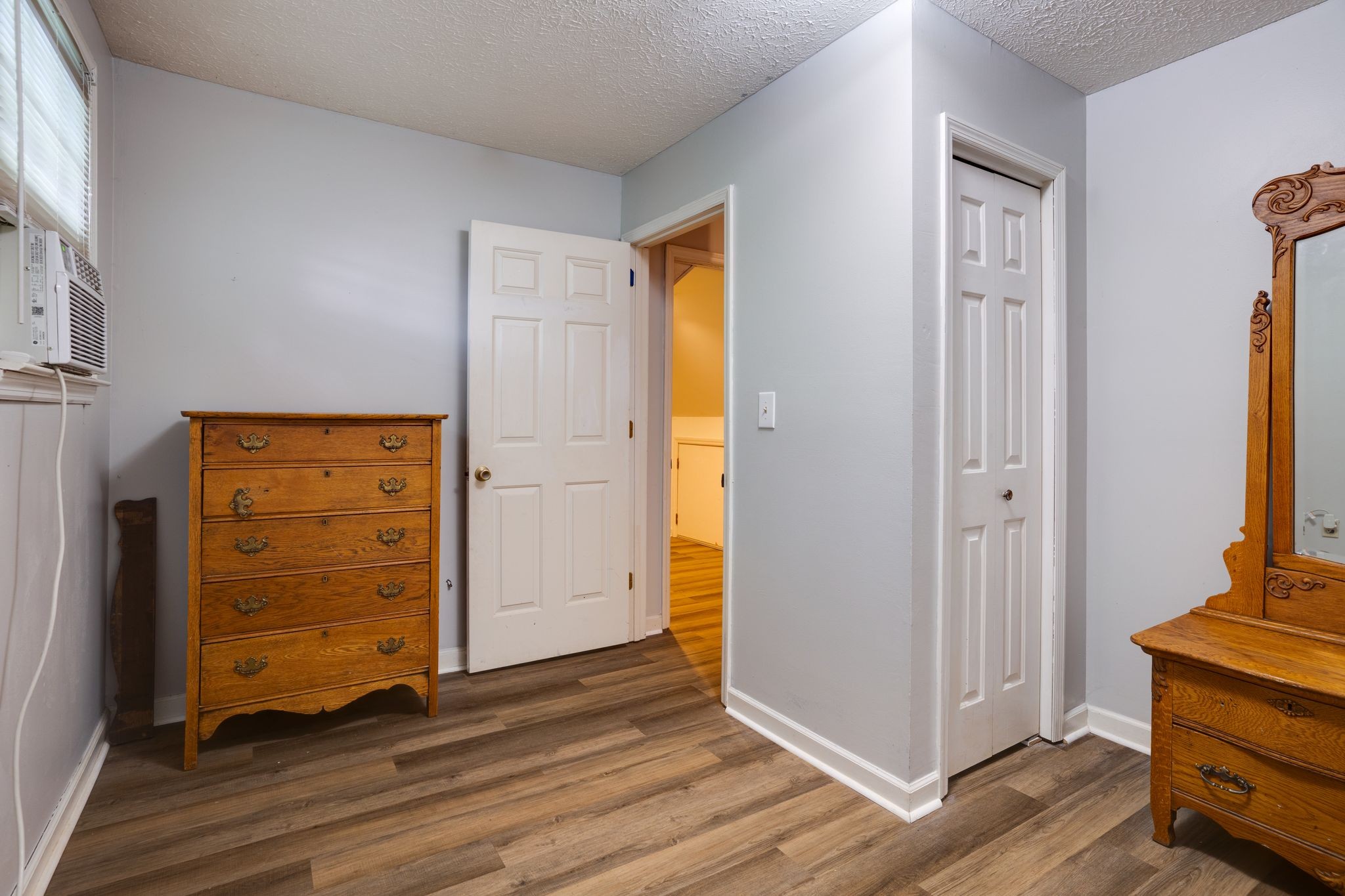1027 Moncrief Cir