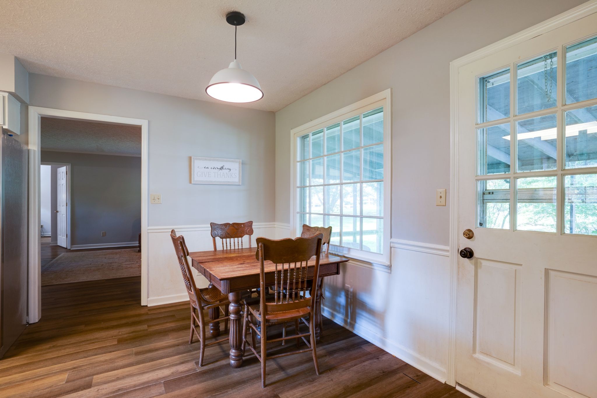 1027 Moncrief Cir