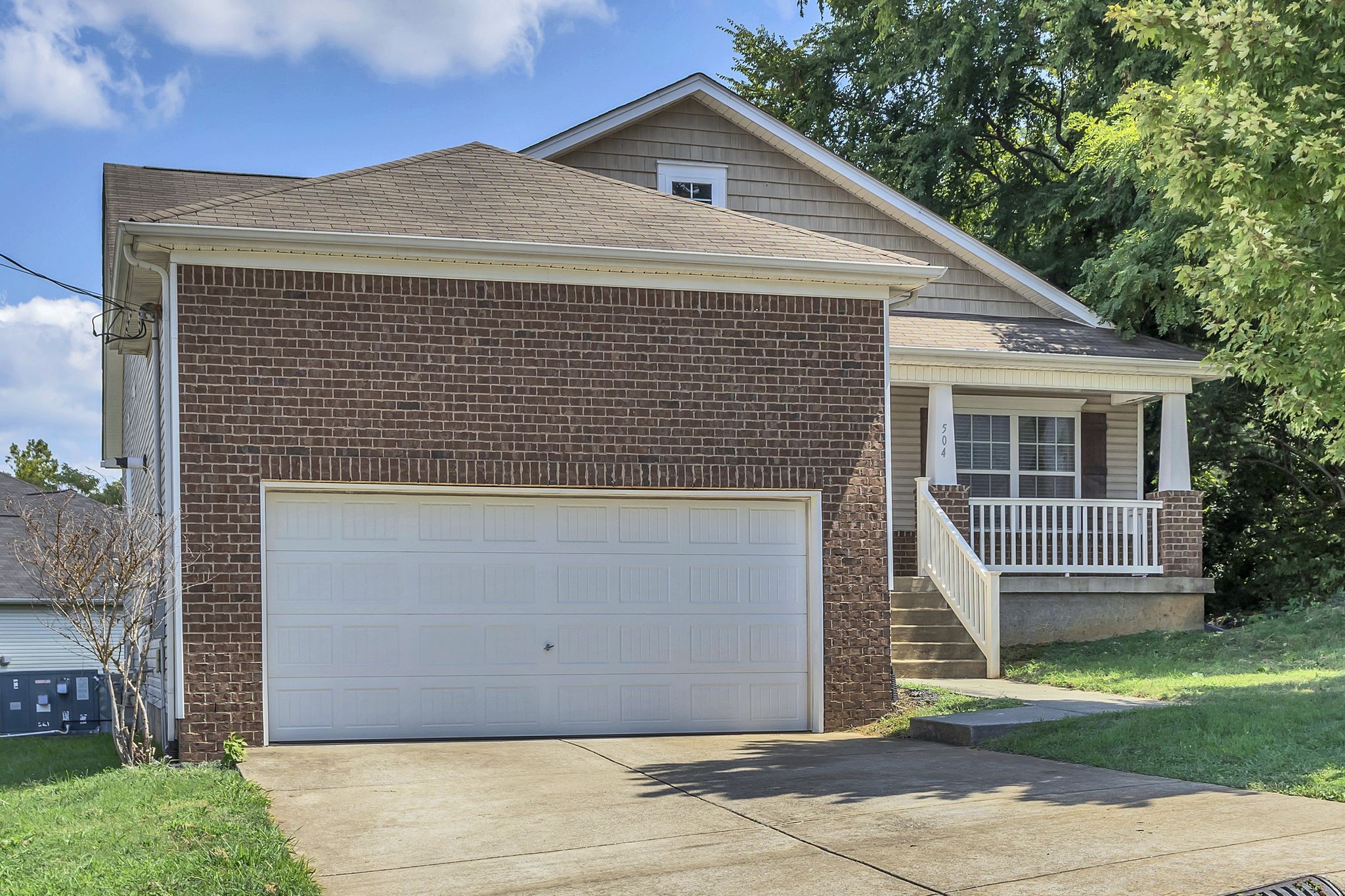 504 Welshcrest Ct