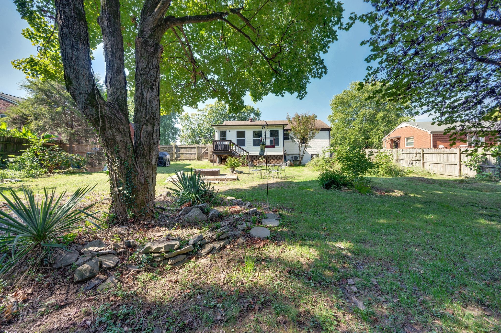 3722 Bakertown Rd