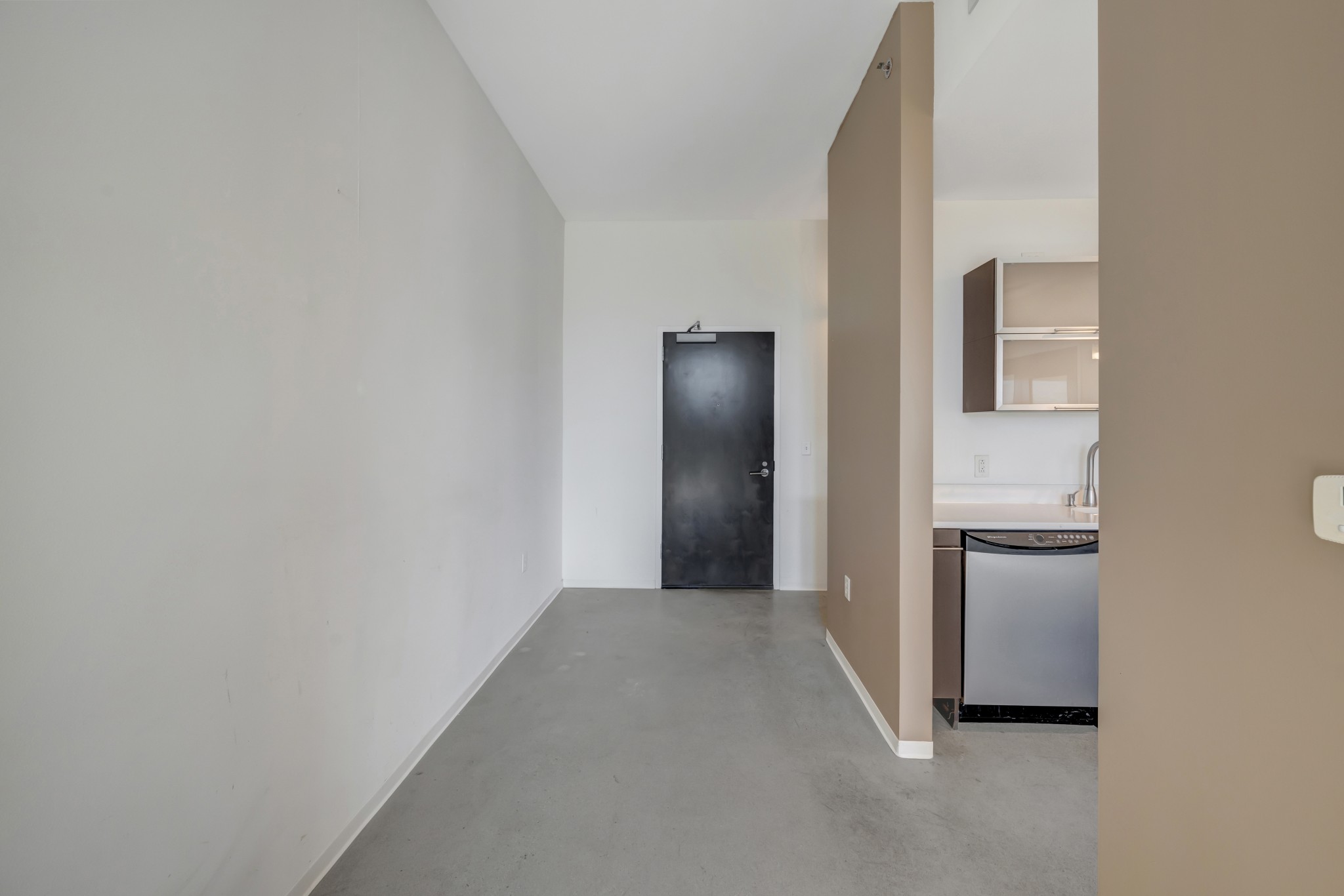 2115 Yeaman Pl Unit: 204
