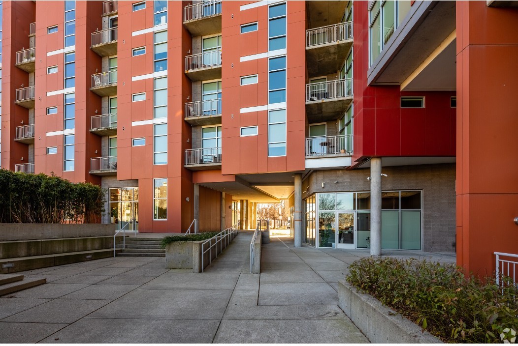 2115 Yeaman Pl Unit: 204