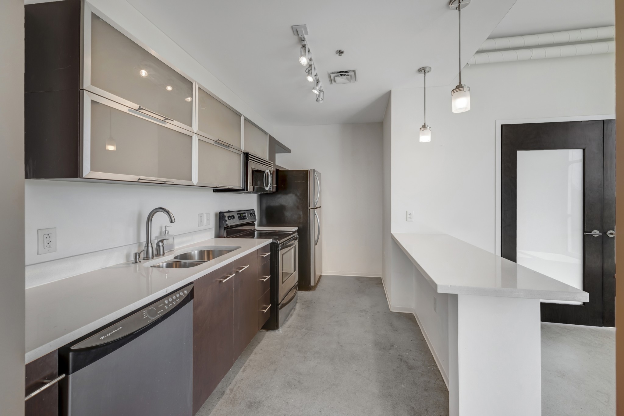 2115 Yeaman Pl Unit: 204