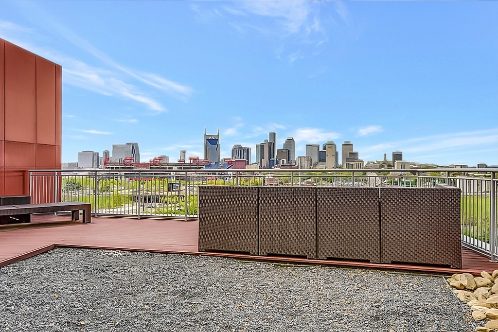 2115 Yeaman Pl Unit: 204