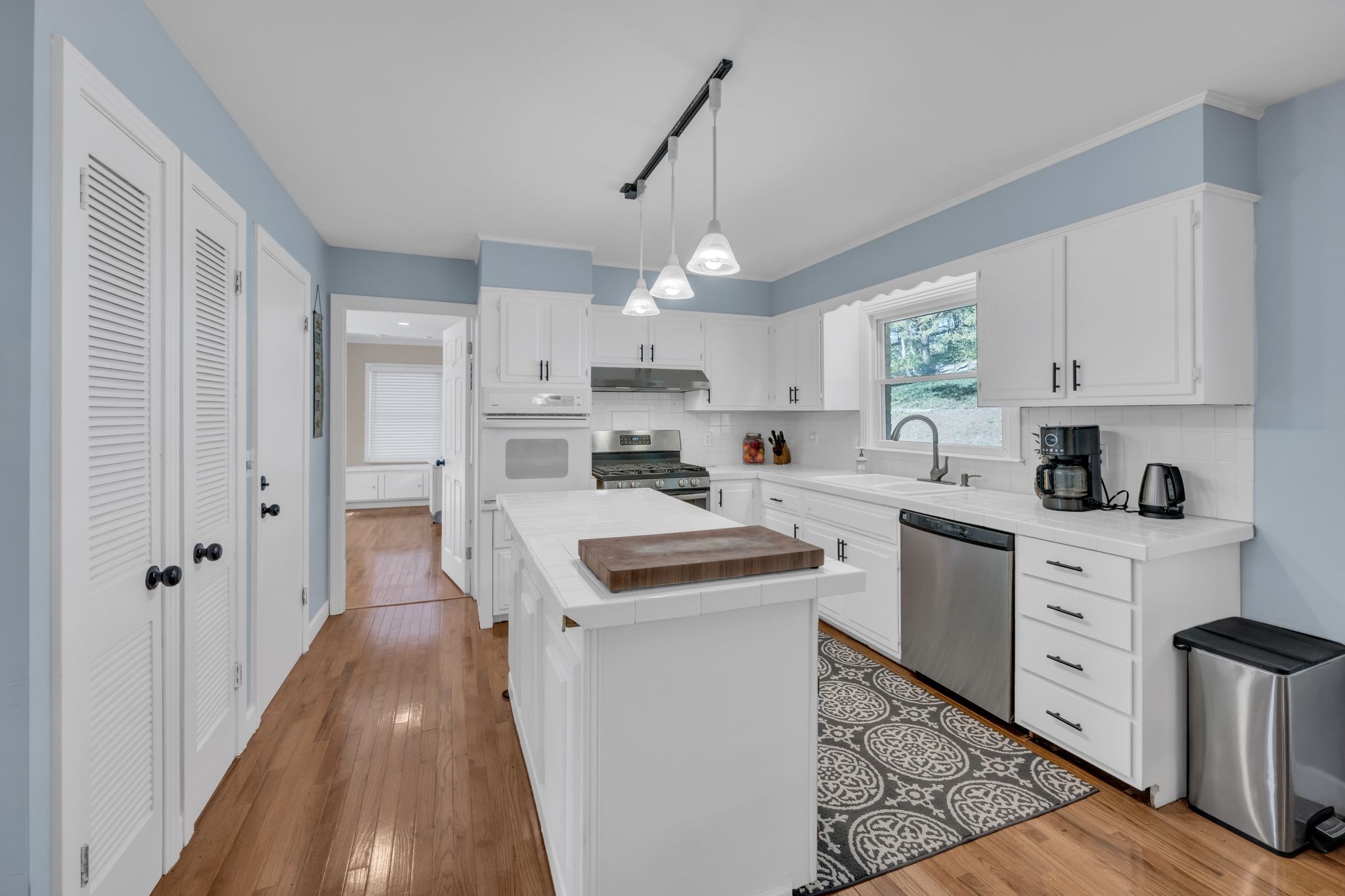 1310 Hildreth Dr
