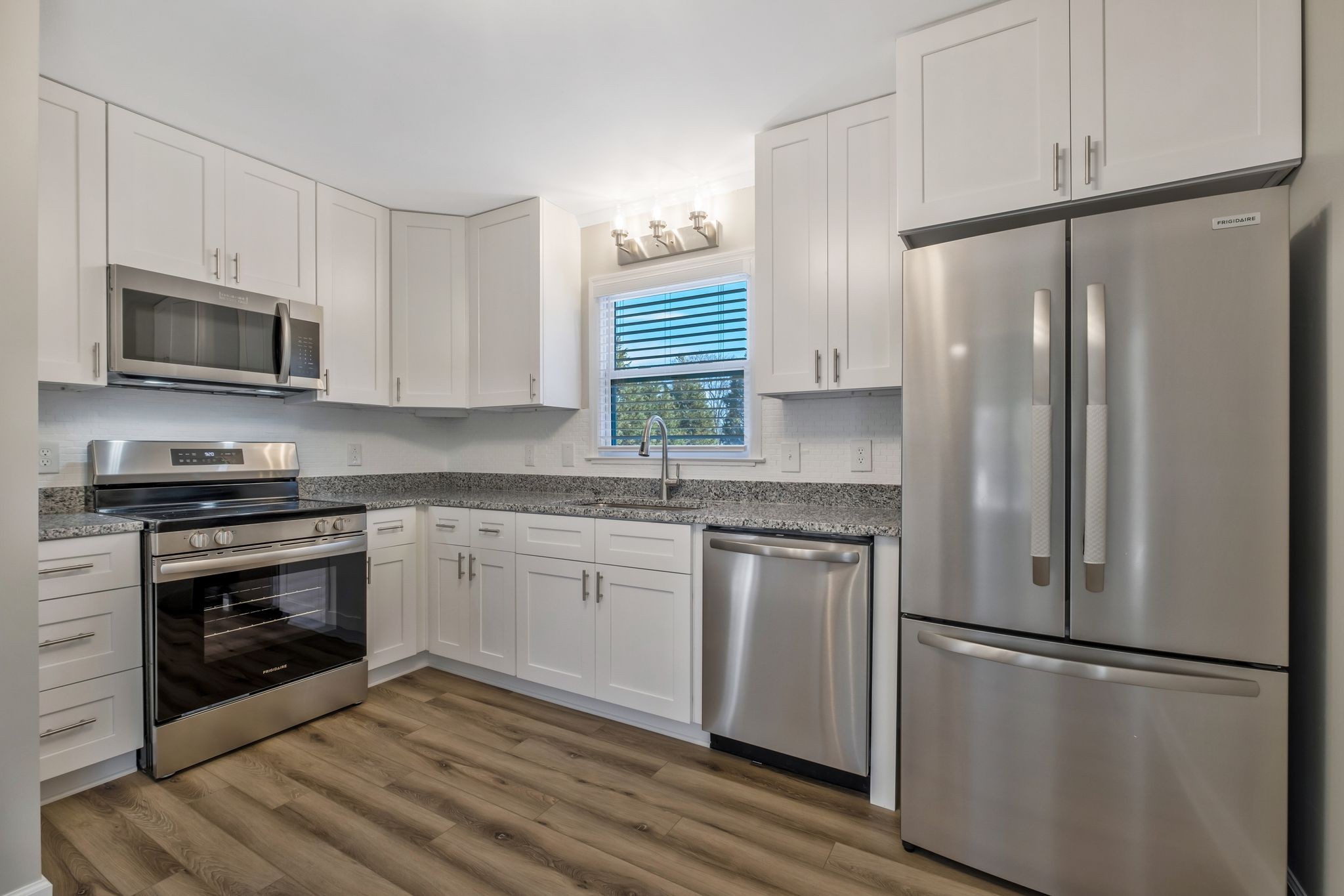 2604 17th Ave, E