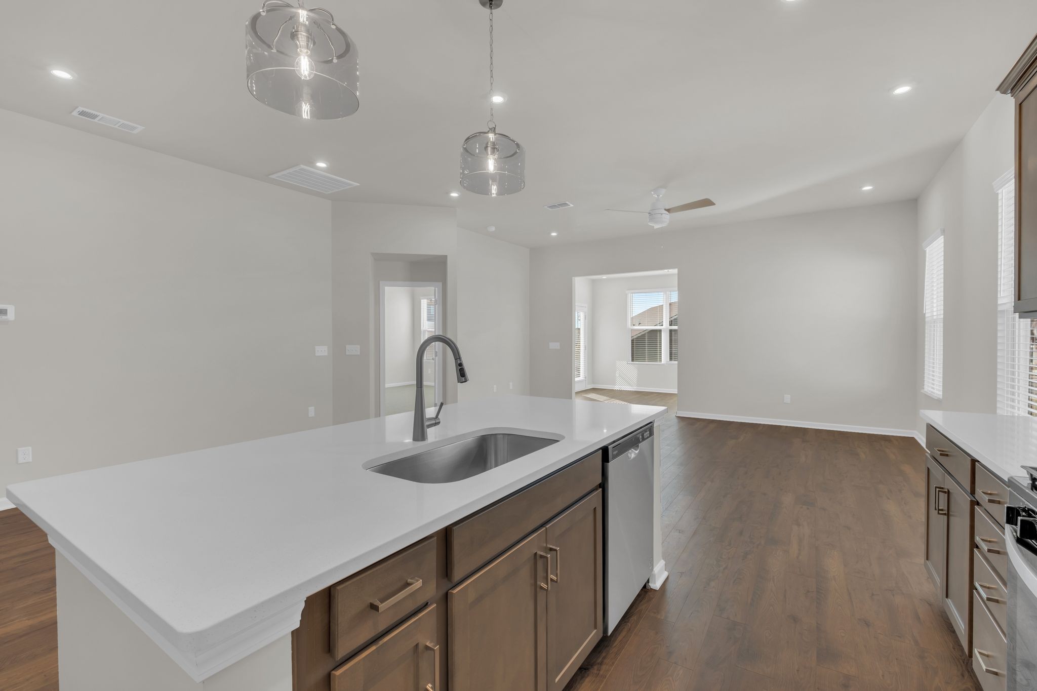 1343 Harmony Hill Ln