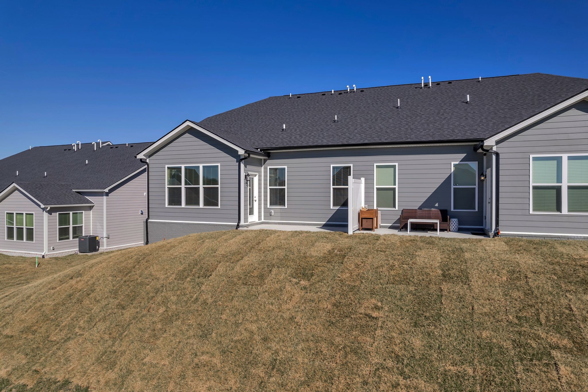 1343 Harmony Hill Ln