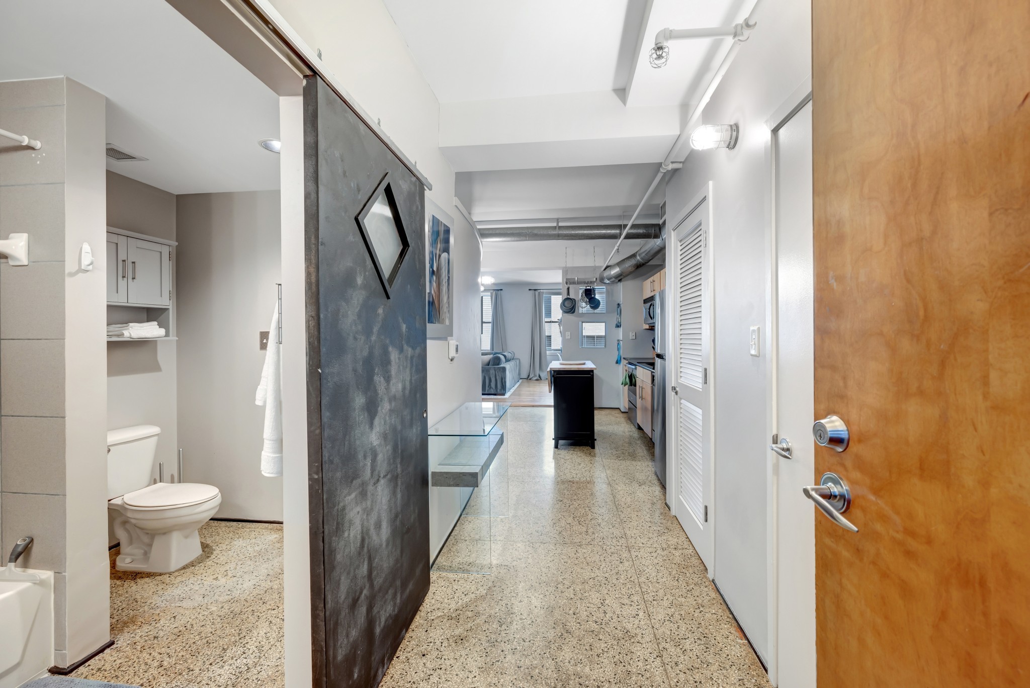700 Church St Unit: 405
