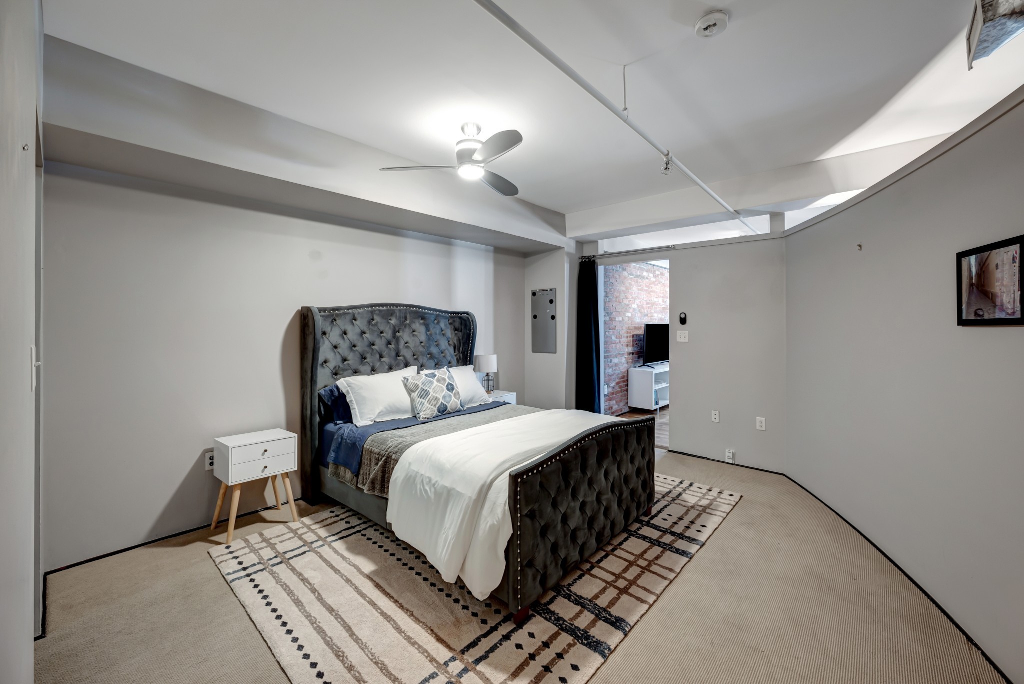 700 Church St Unit: 405