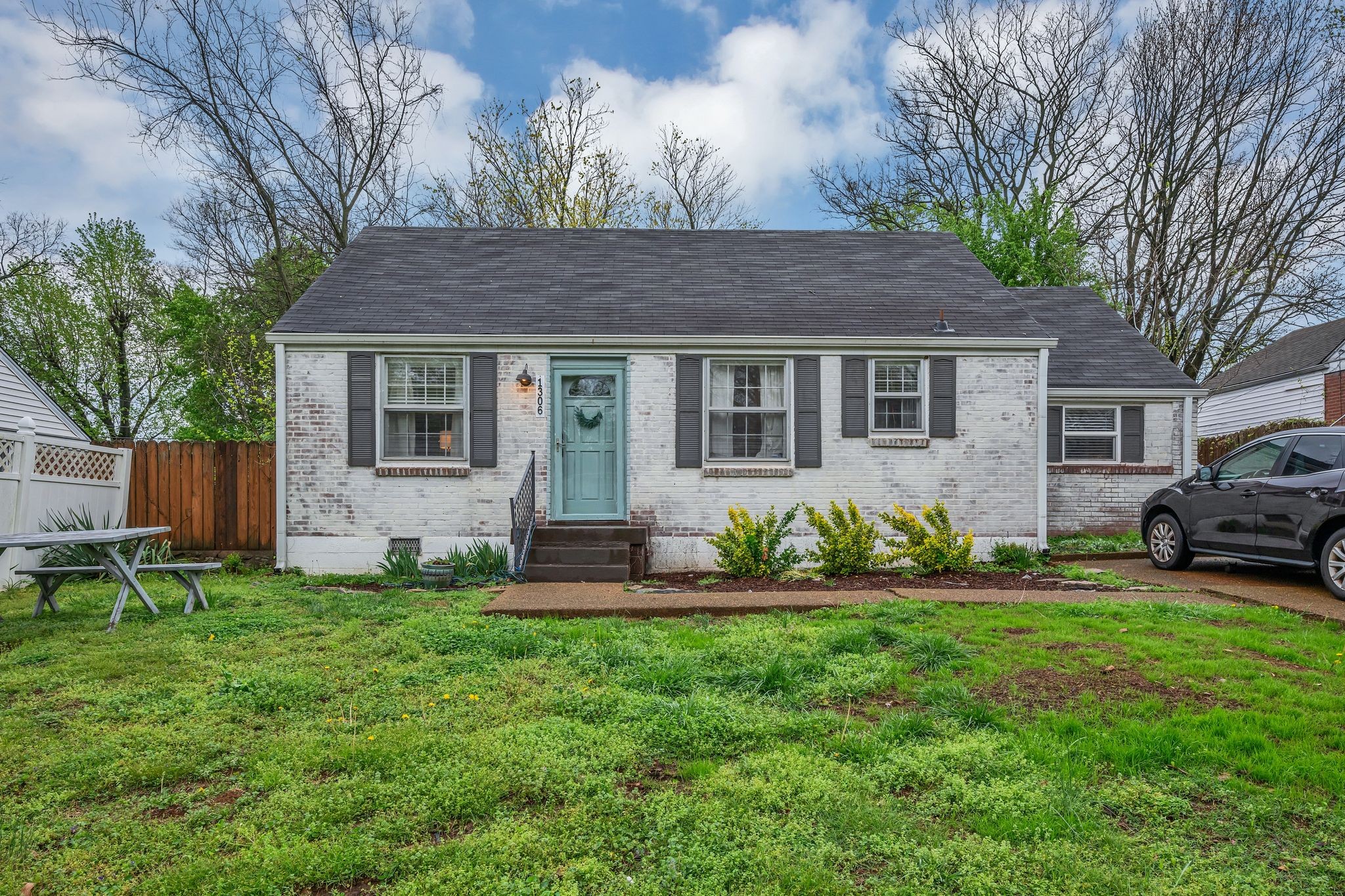 1306 Mercury Dr