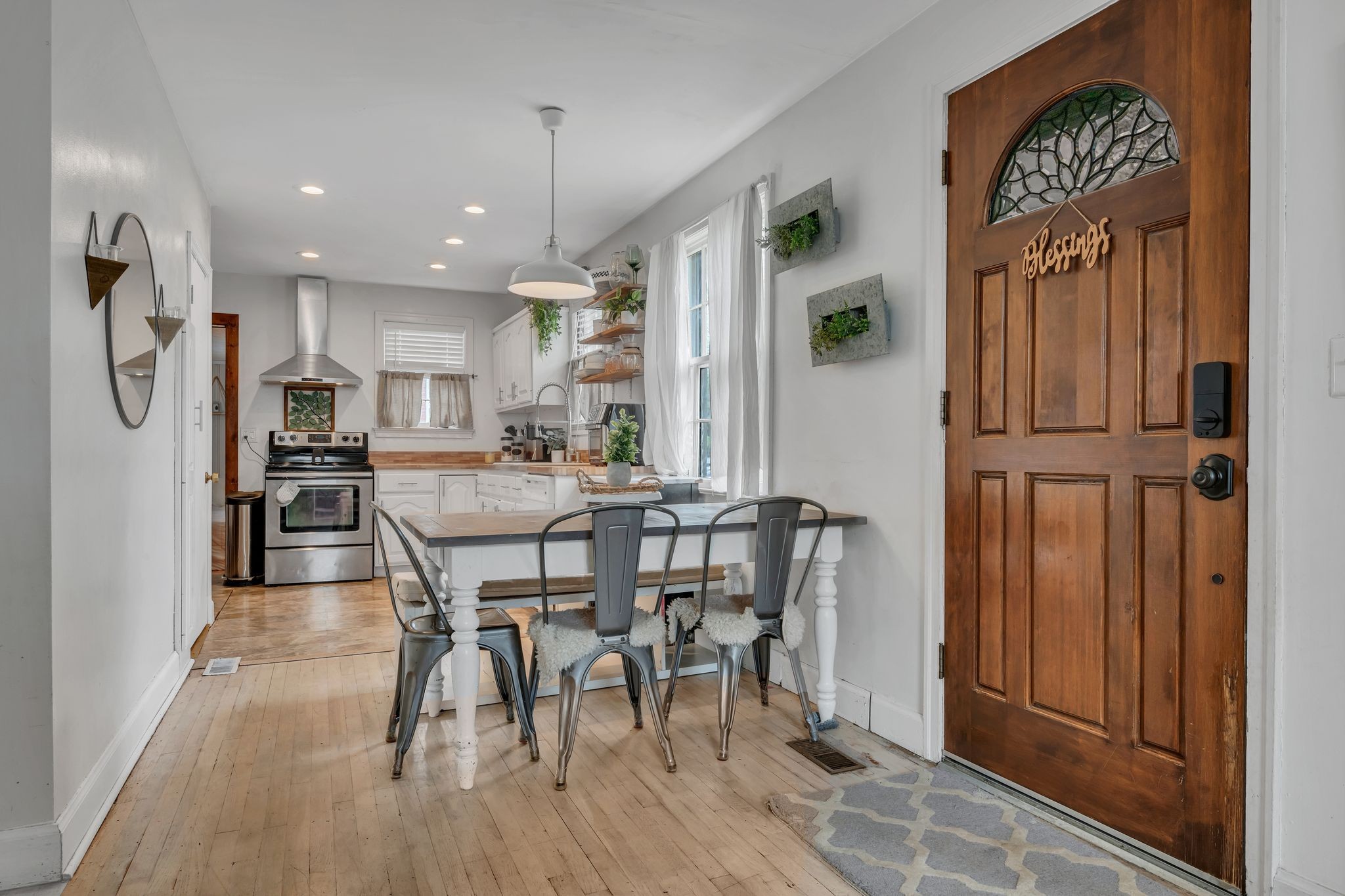 1306 Mercury Dr