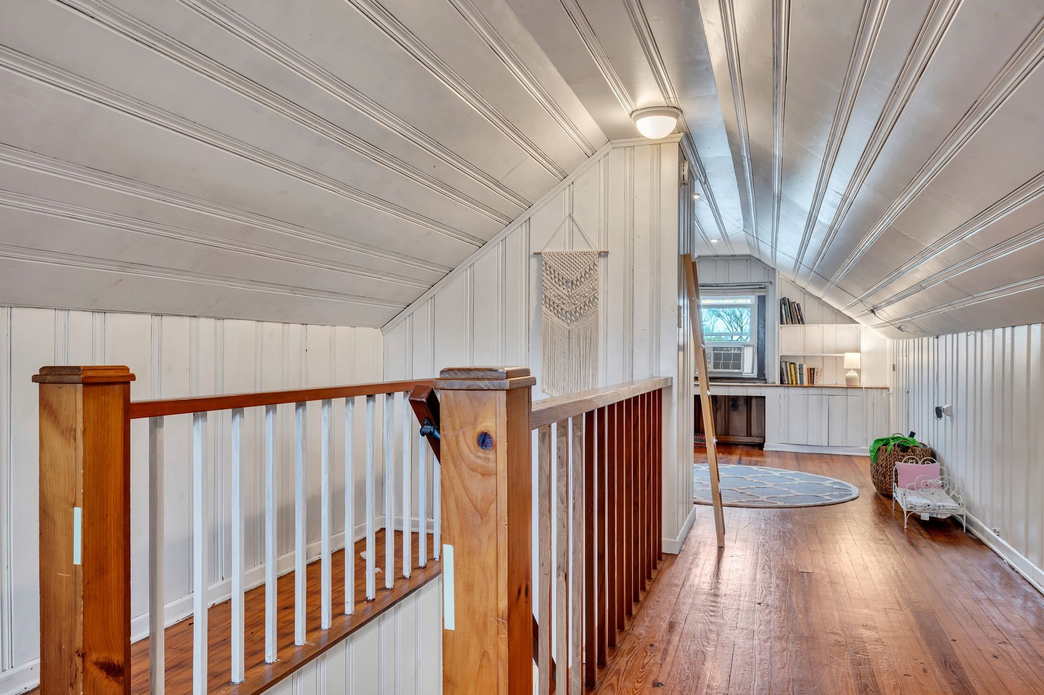 1306 Mercury Dr