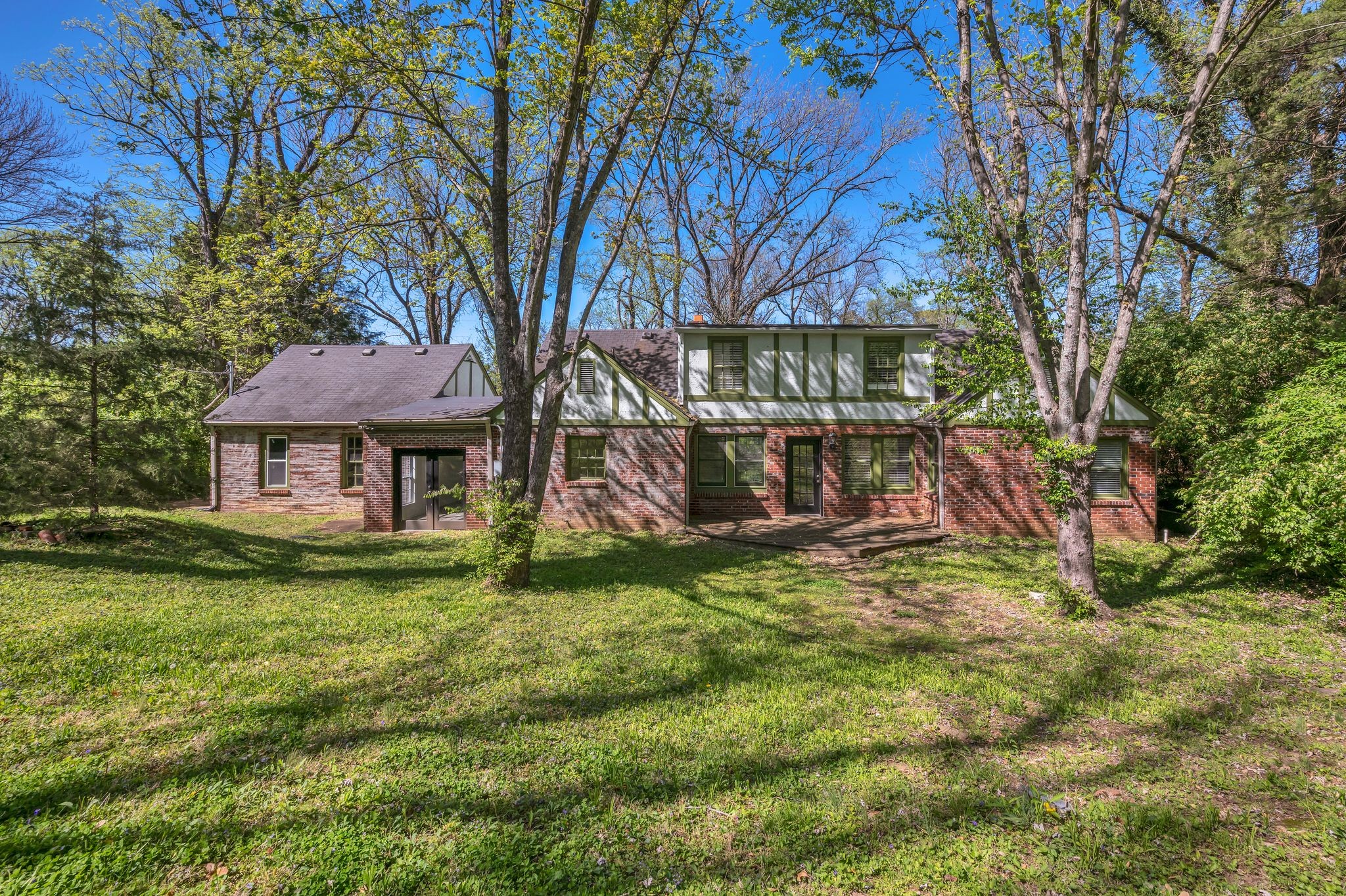 3809 Harding Pl