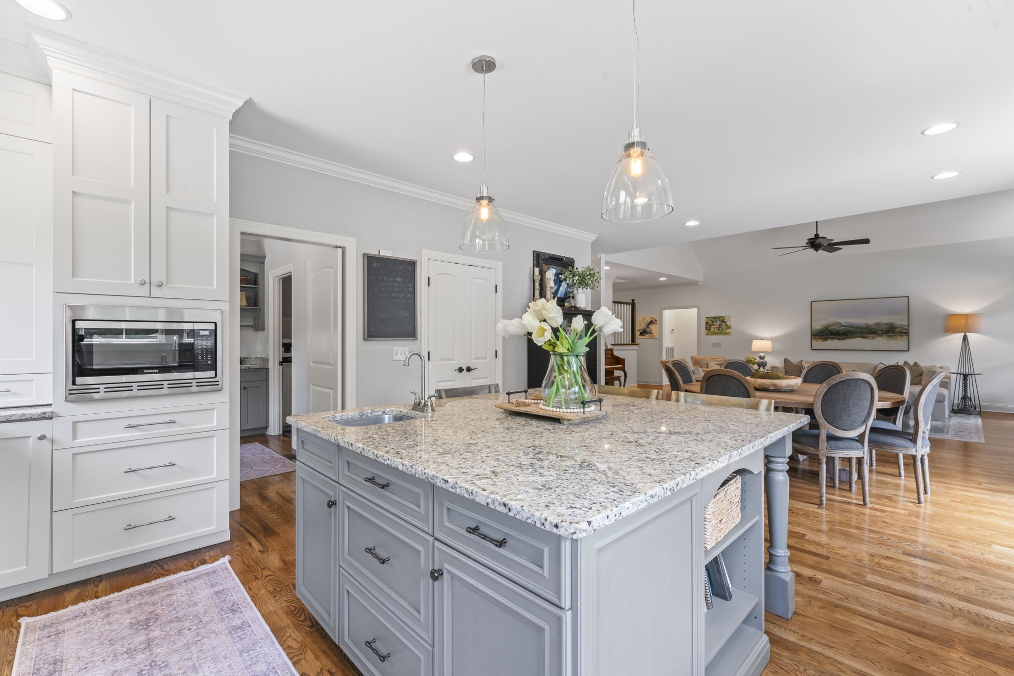 140 Blackberry Ln