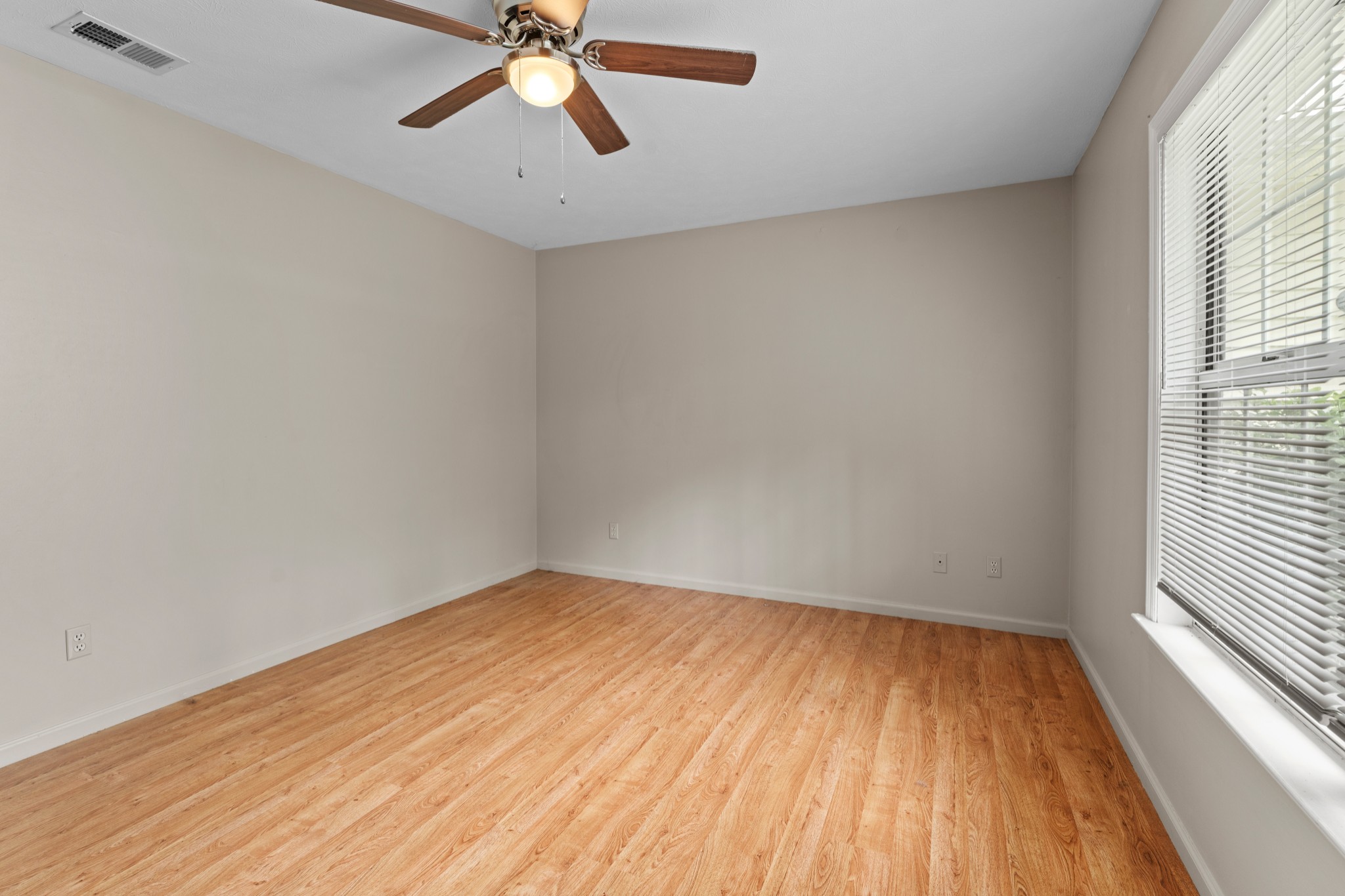 2822 Airwood Dr