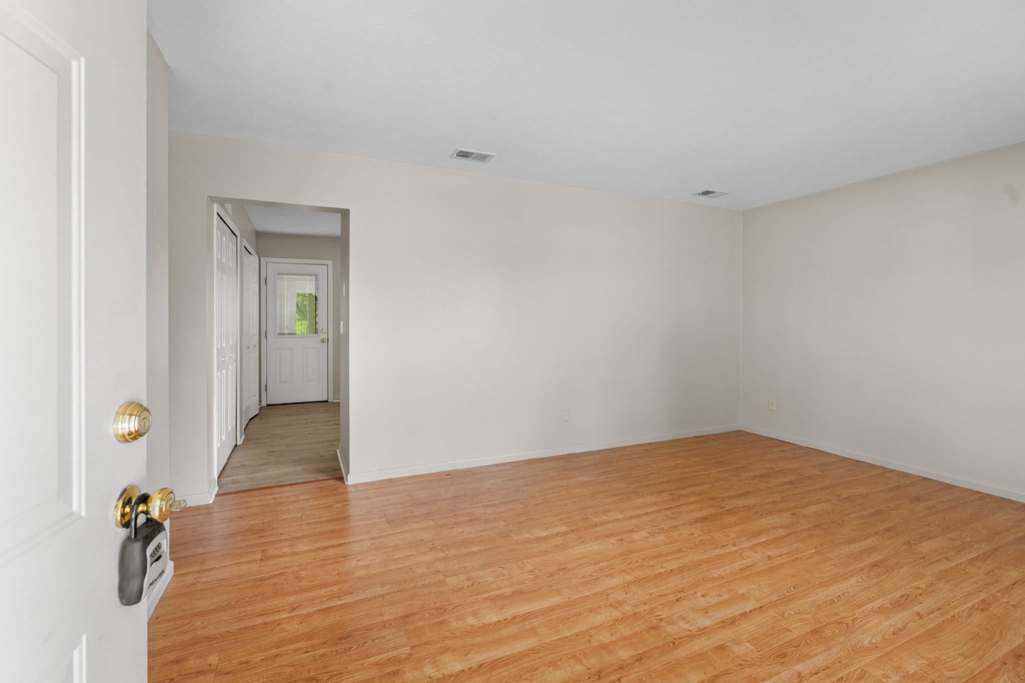 2822 Airwood Dr
