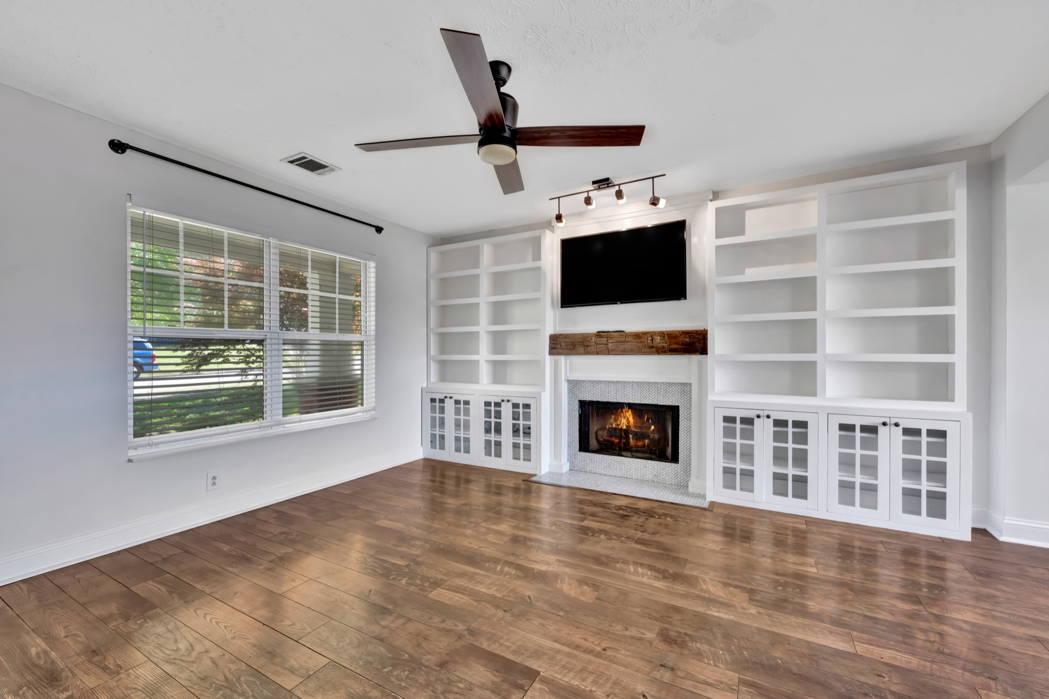 7109 Commonwealth Cir