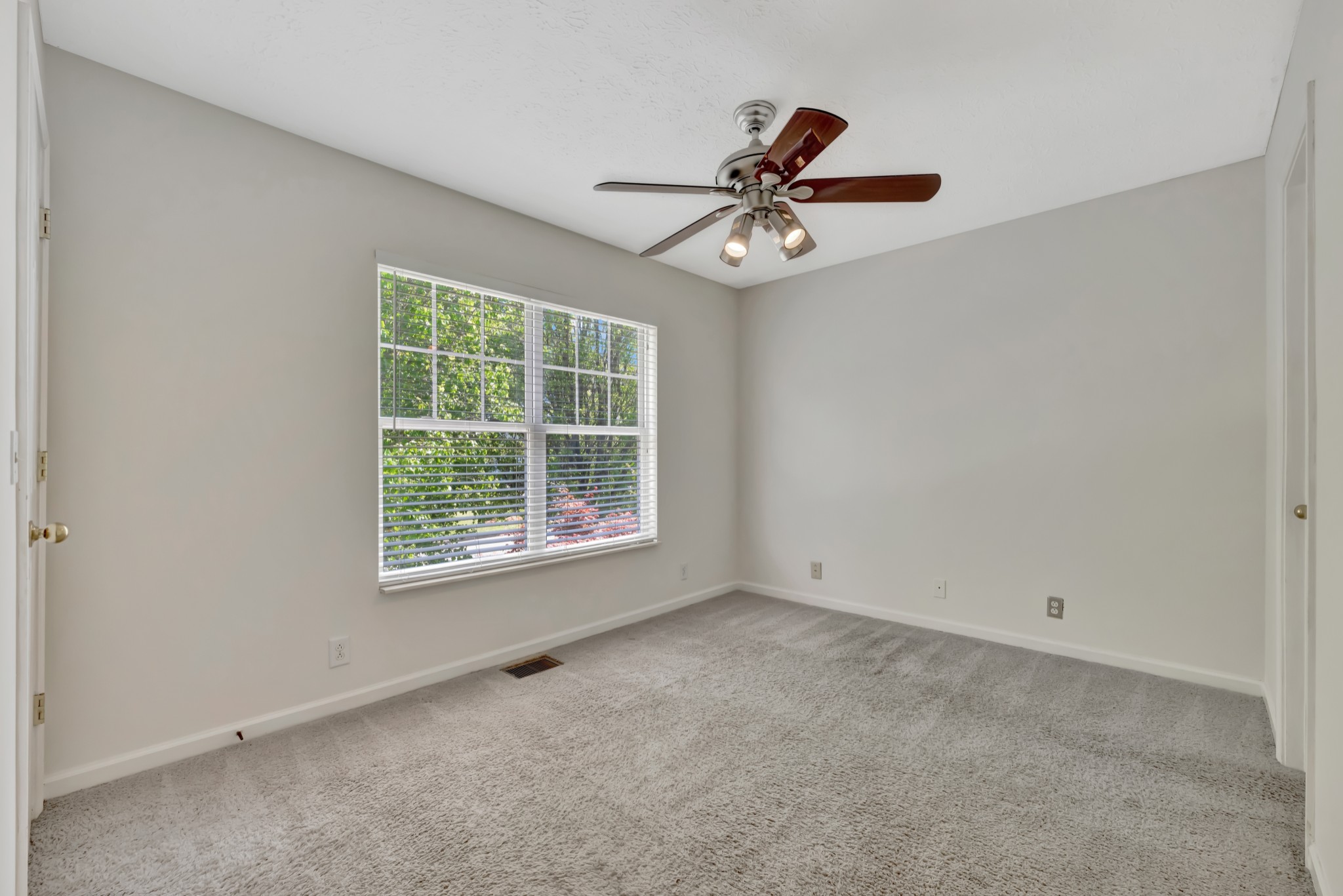 7109 Commonwealth Cir
