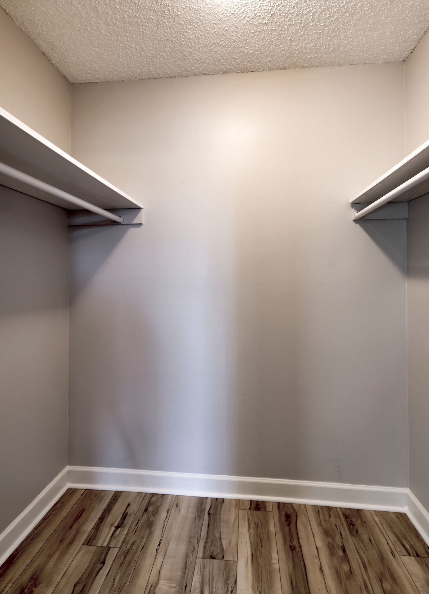 515 Basswood Ave Unit: 106