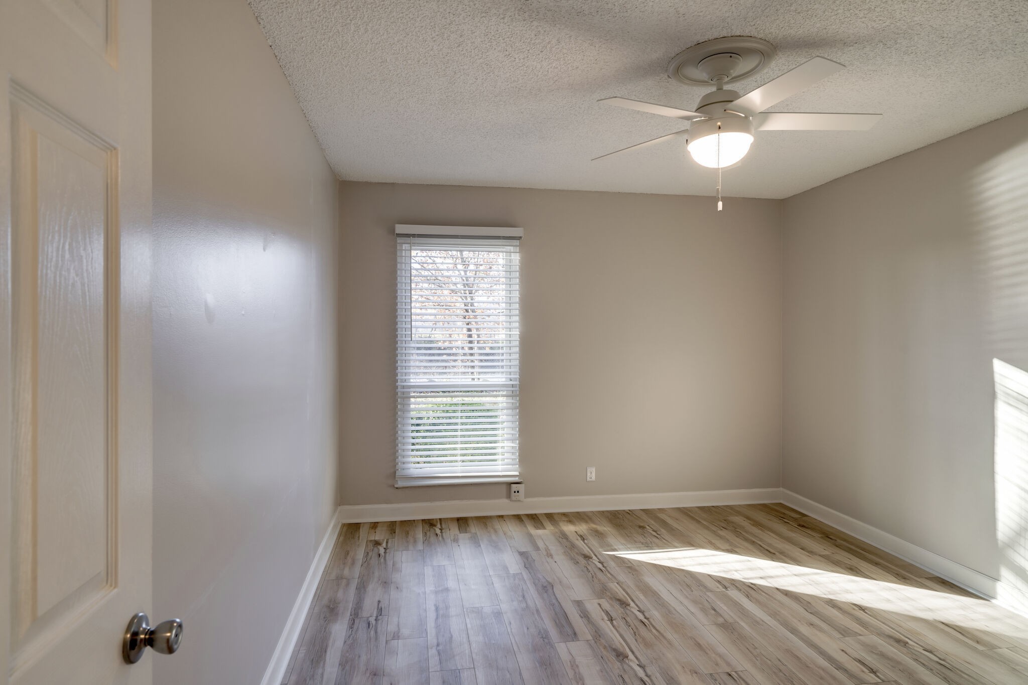 515 Basswood Ave Unit: 106