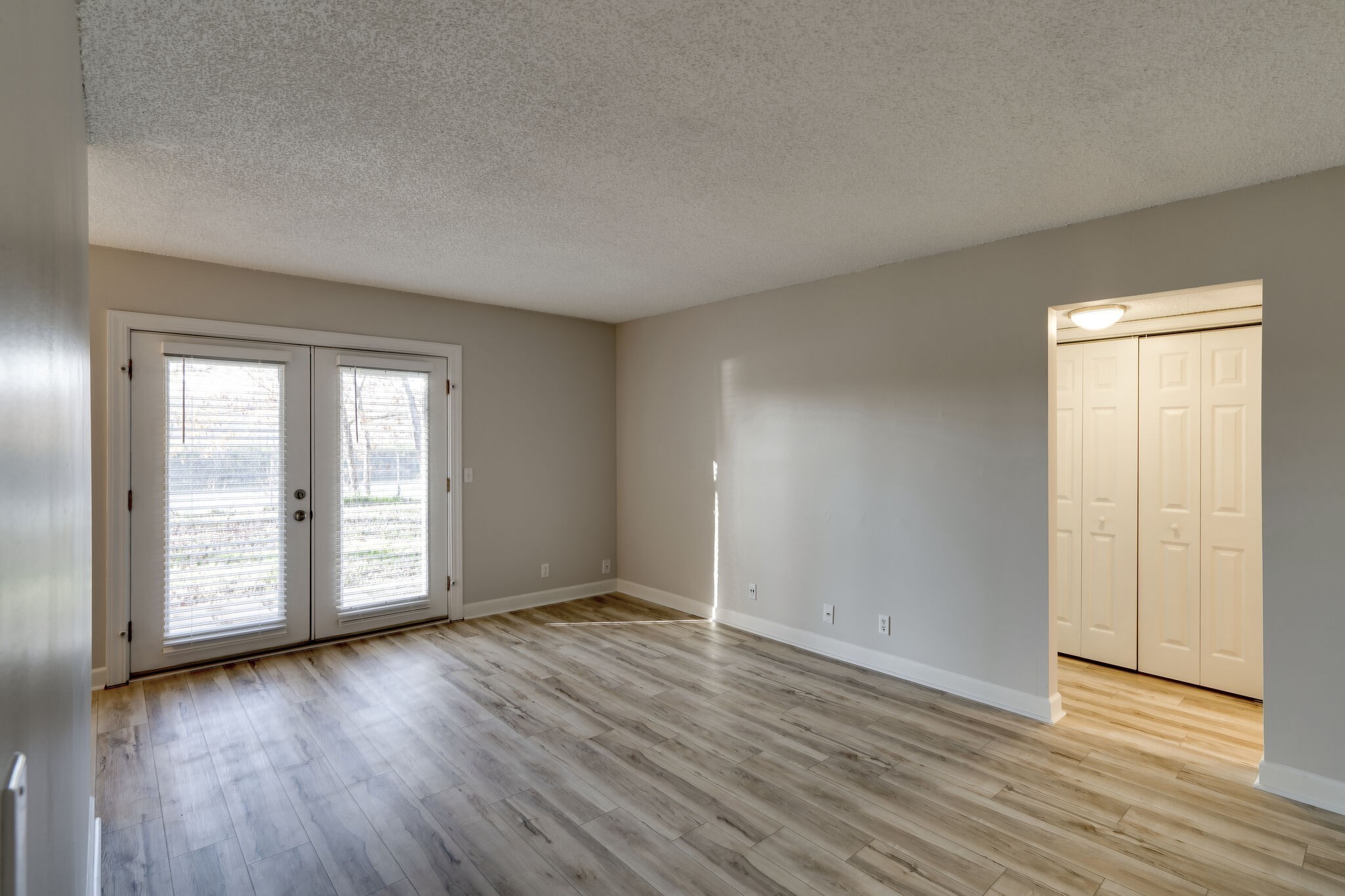 515 Basswood Ave Unit: 106