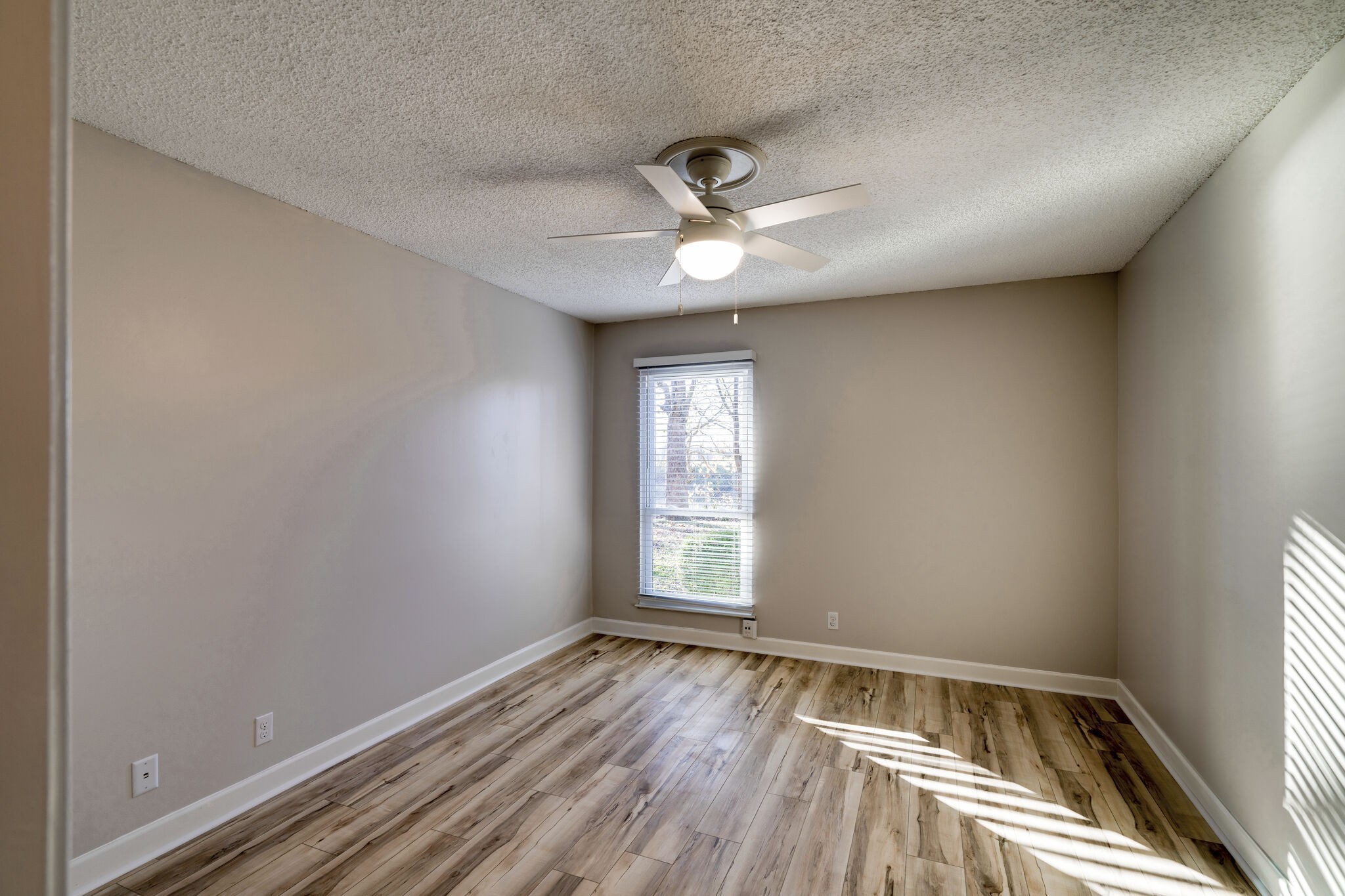 515 Basswood Ave Unit: 106