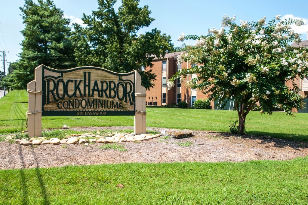 515 Basswood Ave Unit: 106